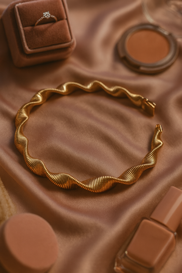 Vintage Spiral Gold-Toned Statement Collar Necklace