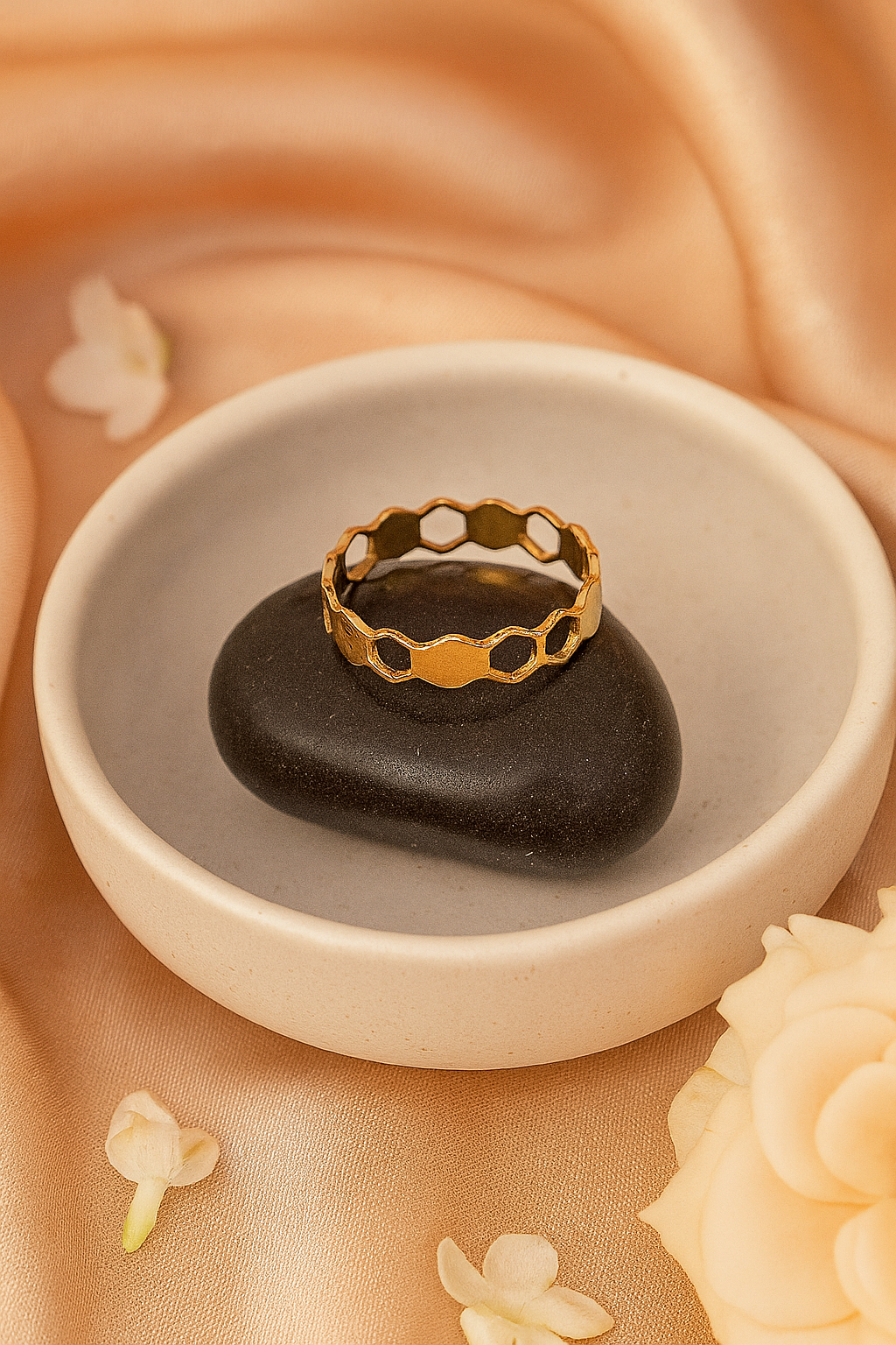 Honeycomb Patterned Gold Ring
