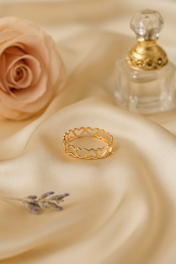 Heart Infinity Cutout Ring in Gold