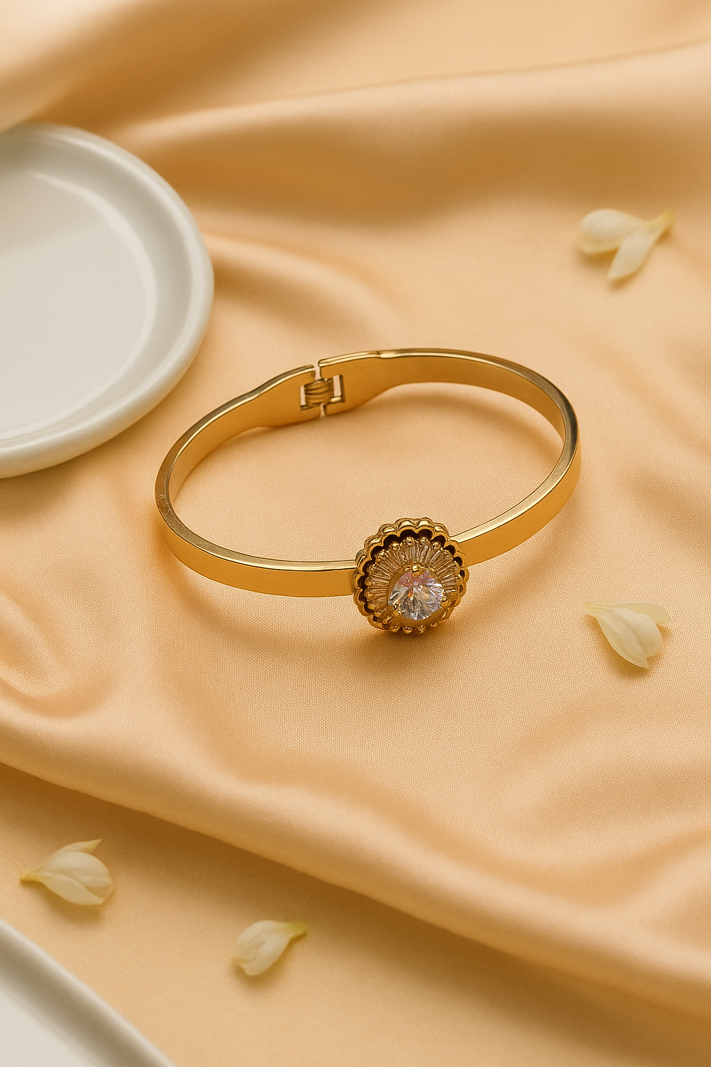 Heartstone Gold Bangle Bracelet