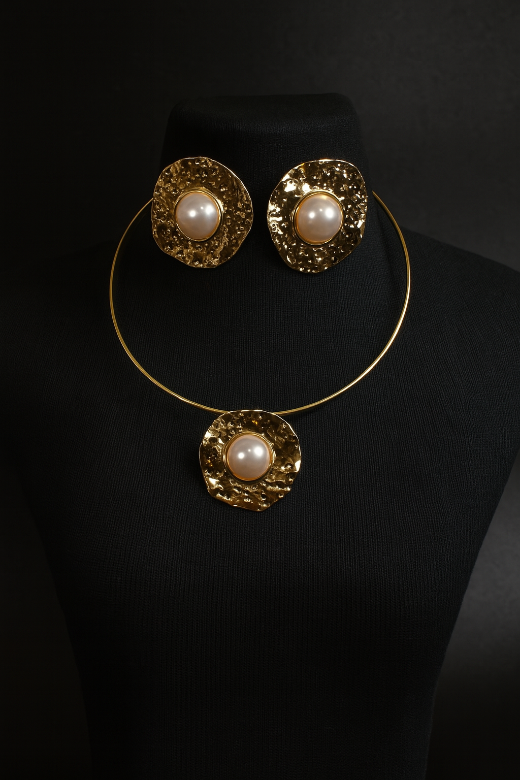 Hammered Gold Pearl Set - Choker Necklace & Earrings