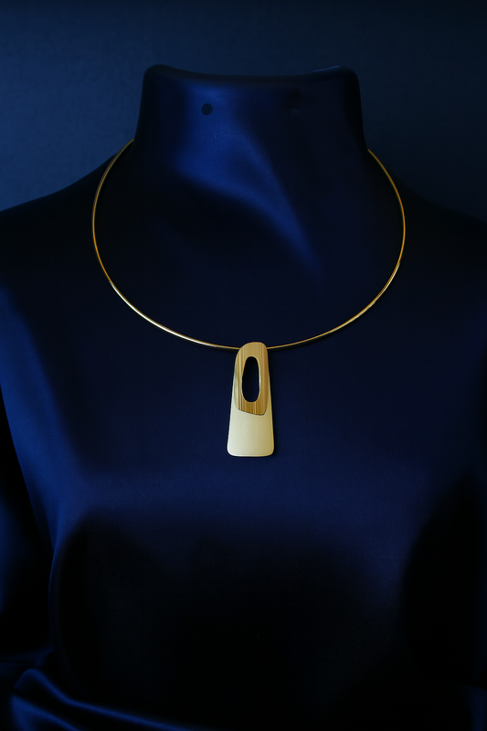 Wooden Texture Oval Pendant Necklace in Gold Finish
