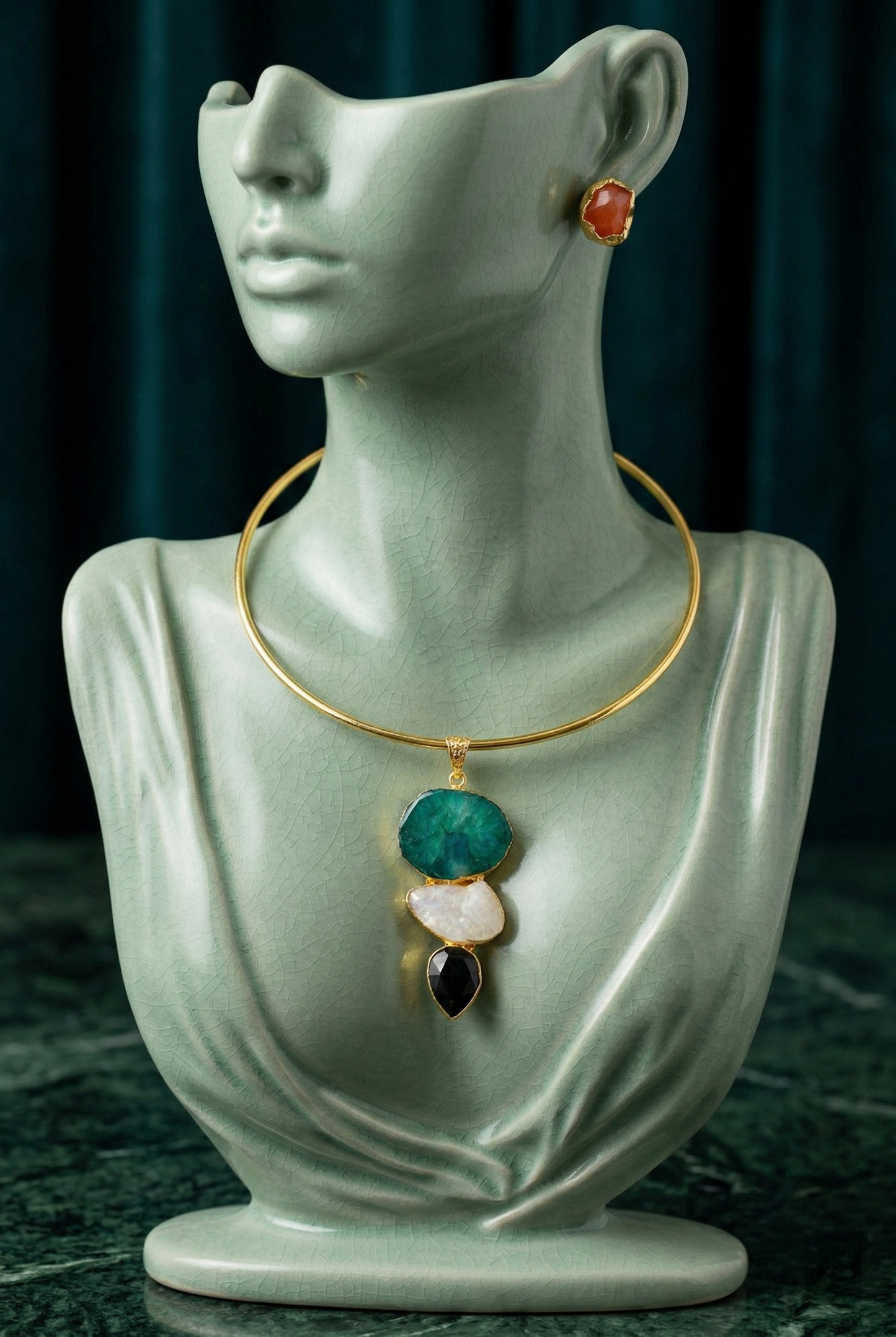 Emerald Pearl Onyx