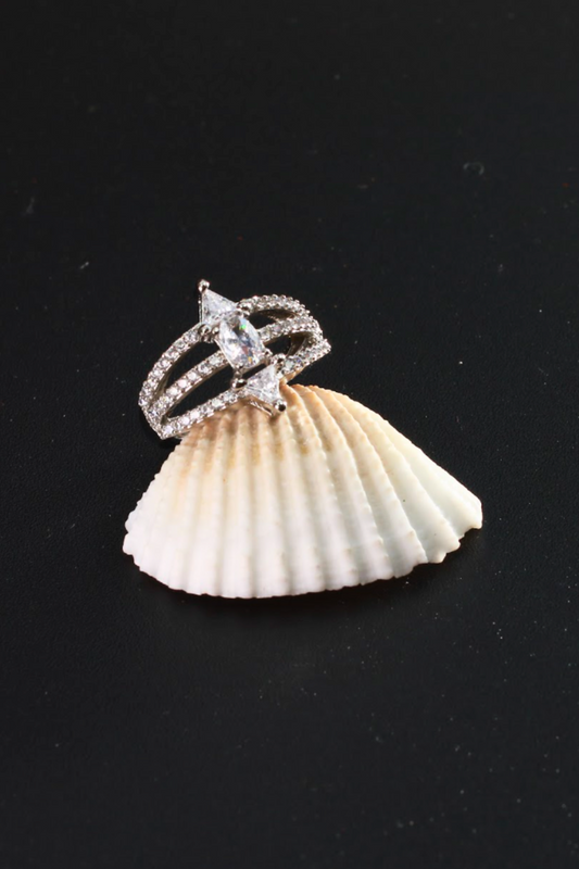 Minimalist Trinity Finger Ring