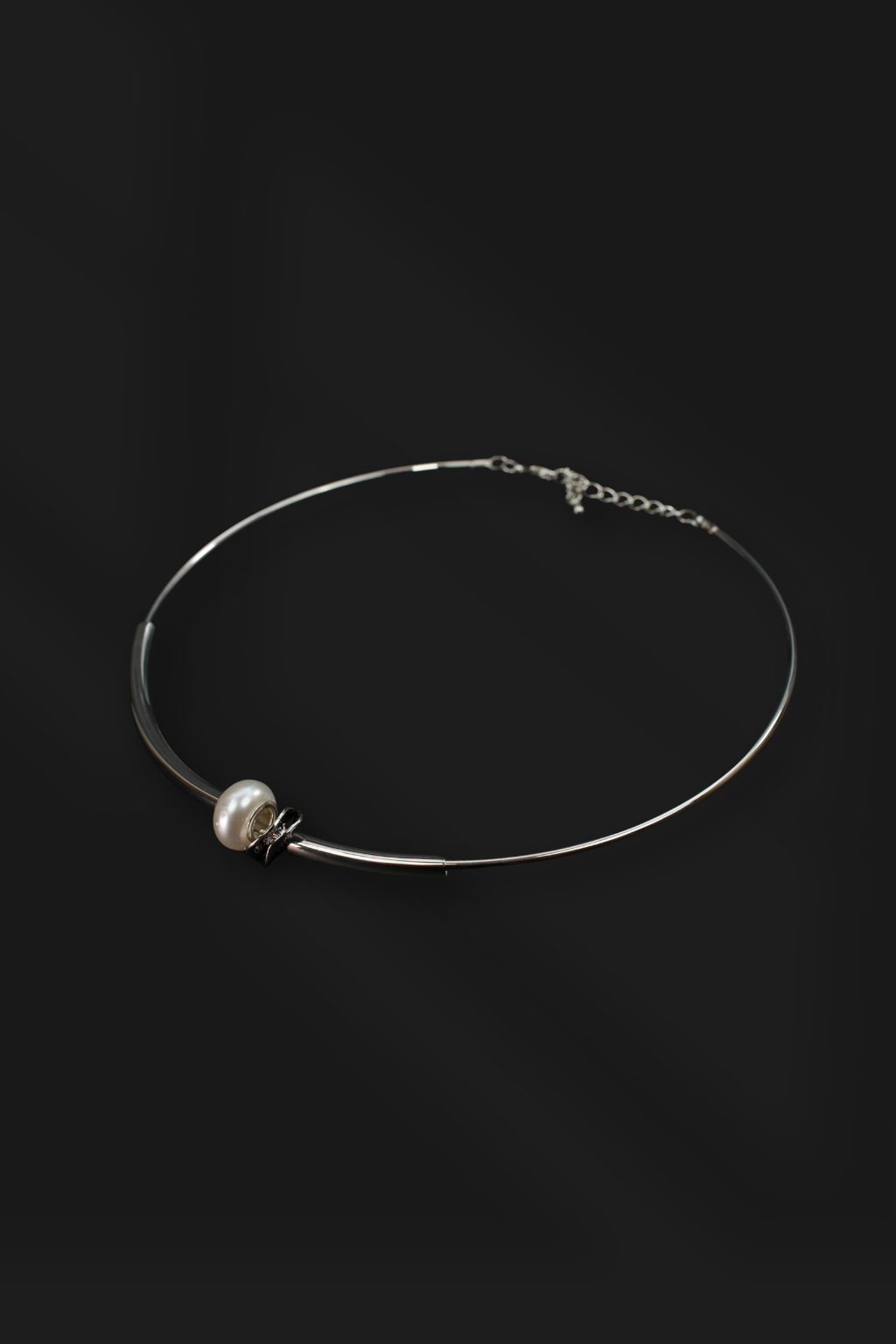 Minimalist Pearl Accent Silver Choker Necklace