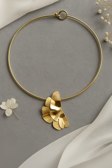 Abstract Golden Floral Choker Necklace
