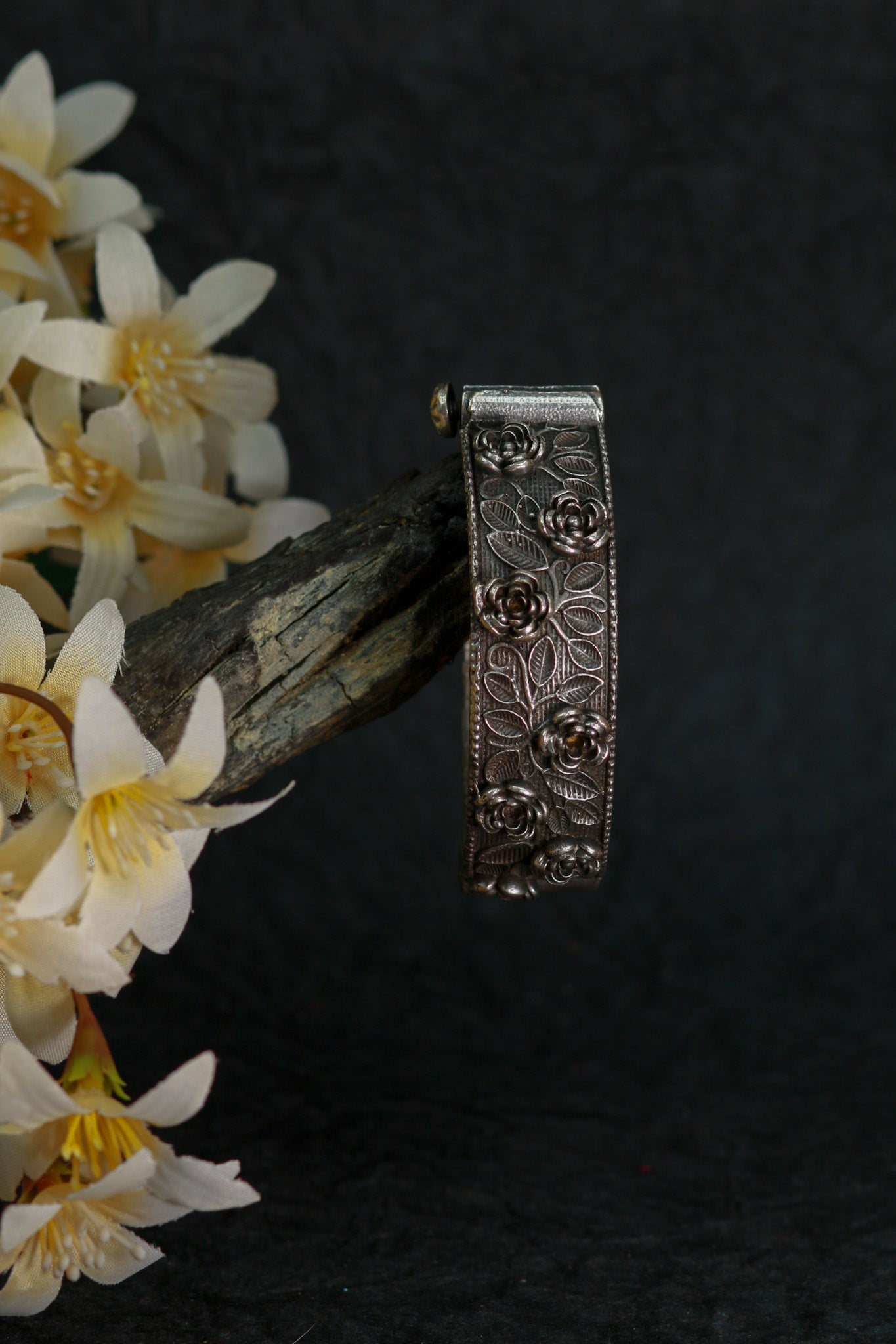 Oxidised Antique Design Brass Base Free Size Openable Floral Rose Carved Kada Bracelet for Women
