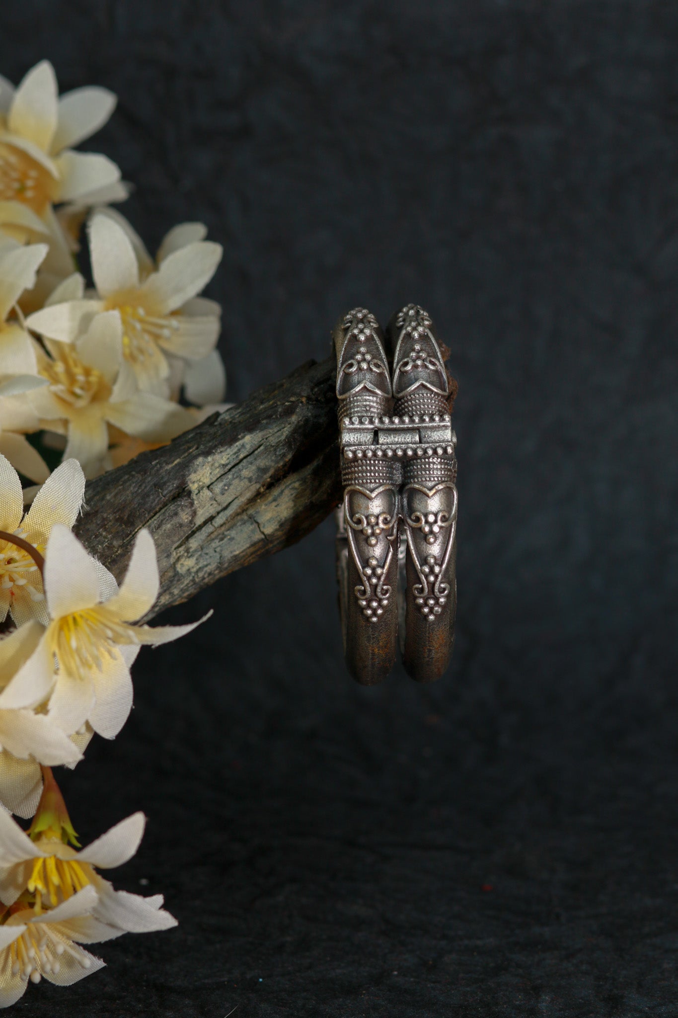 Oxidised Antique Design Brass Base Openable Heritage Floral Caps Kada Bracelet for Women