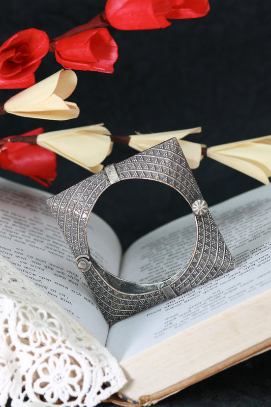 Oxidised Antique Design Brass Base Free Size Openable Square Checkered Kada Bracelet for Women
