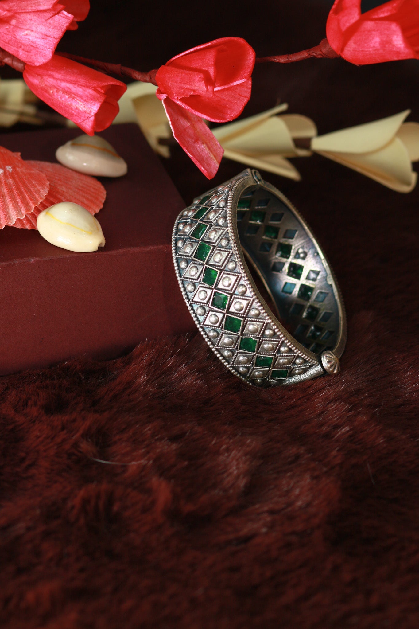 Oxidised Antique Design Brass Base Free Size Openable Green Stone Diamond Pattern Bangle for Women