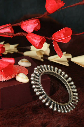 Oxidised Antique Design Brass Base Free Size Openable Beaded Pillar Edge Bangle for Women