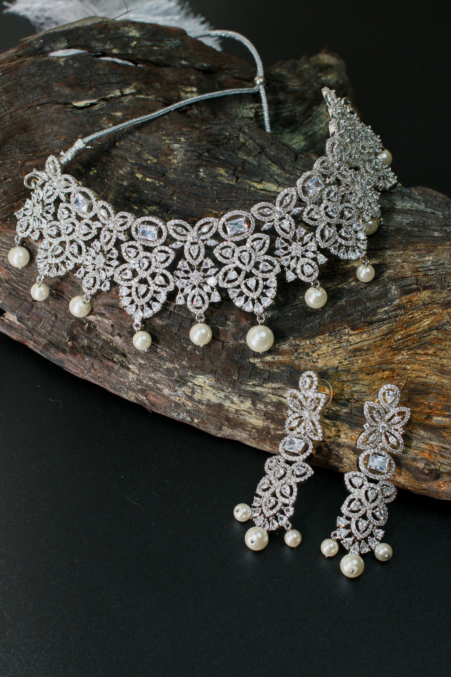 Silver-Plated Floral Pearl Choker Set with Earrings