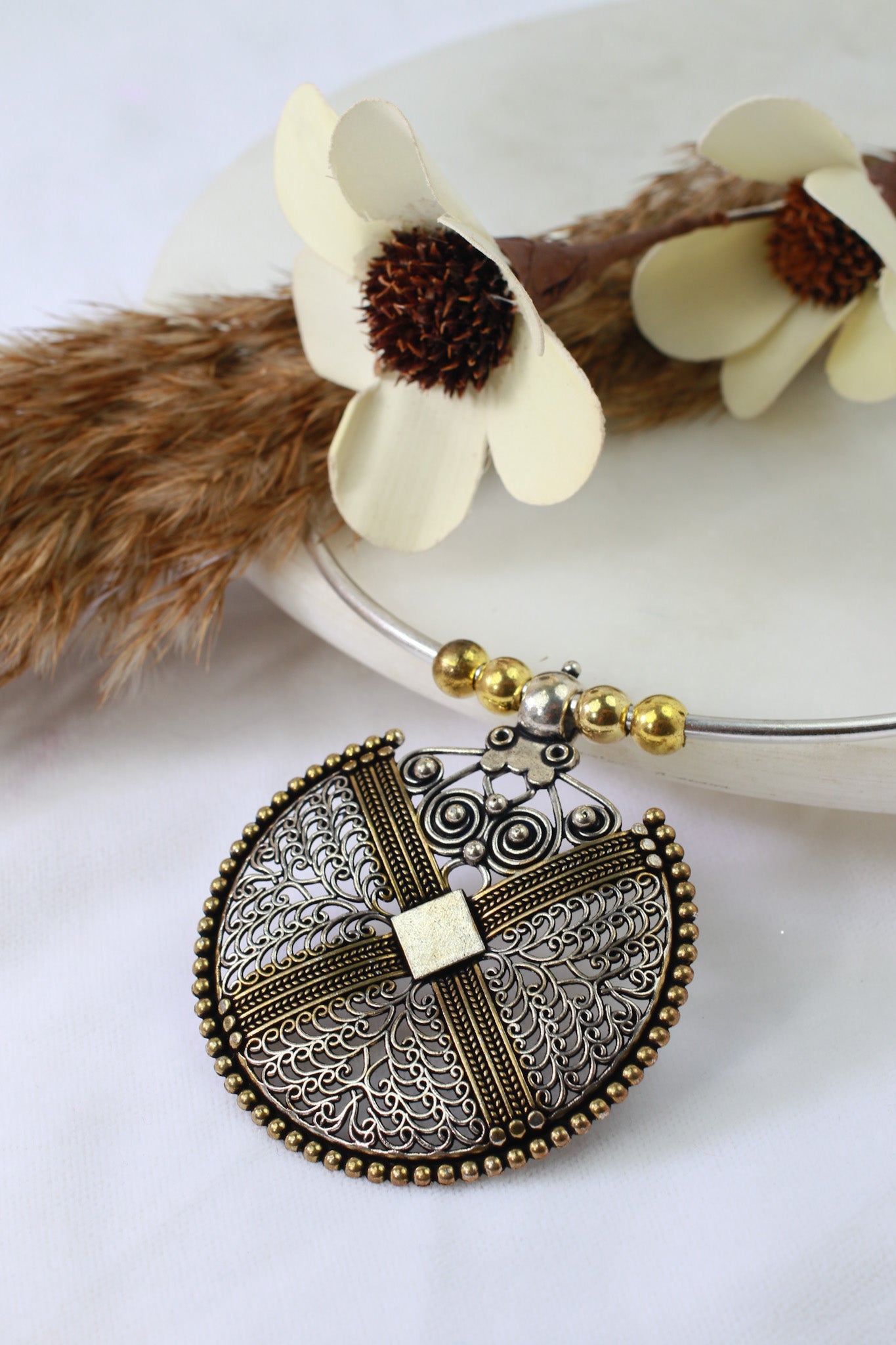 Dual Tone German Silver Hasli/Hansli Necklace – Geometric filigree shield pendant Oxidised Hansuli Choker for Women