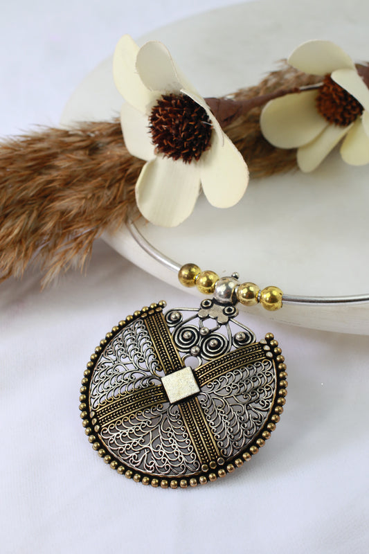 Dual Tone German Silver Hasli/Hansli Necklace – Geometric filigree shield pendant Oxidised Hansuli Choker for Women