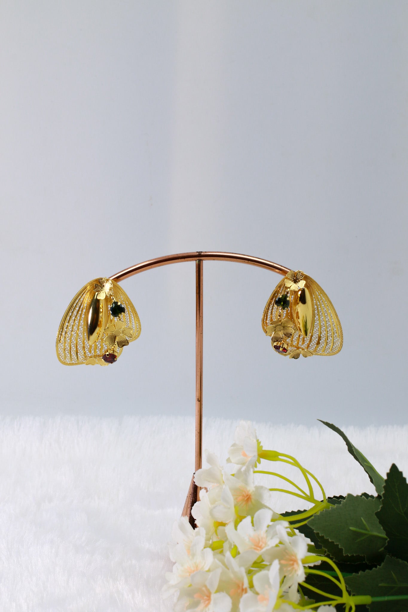 Gold Plated Shell‑Leaf Motif AD Jewellery Set with Coloured Stones (Necklace, Earrings, Ring) | Anti‑Tarnish