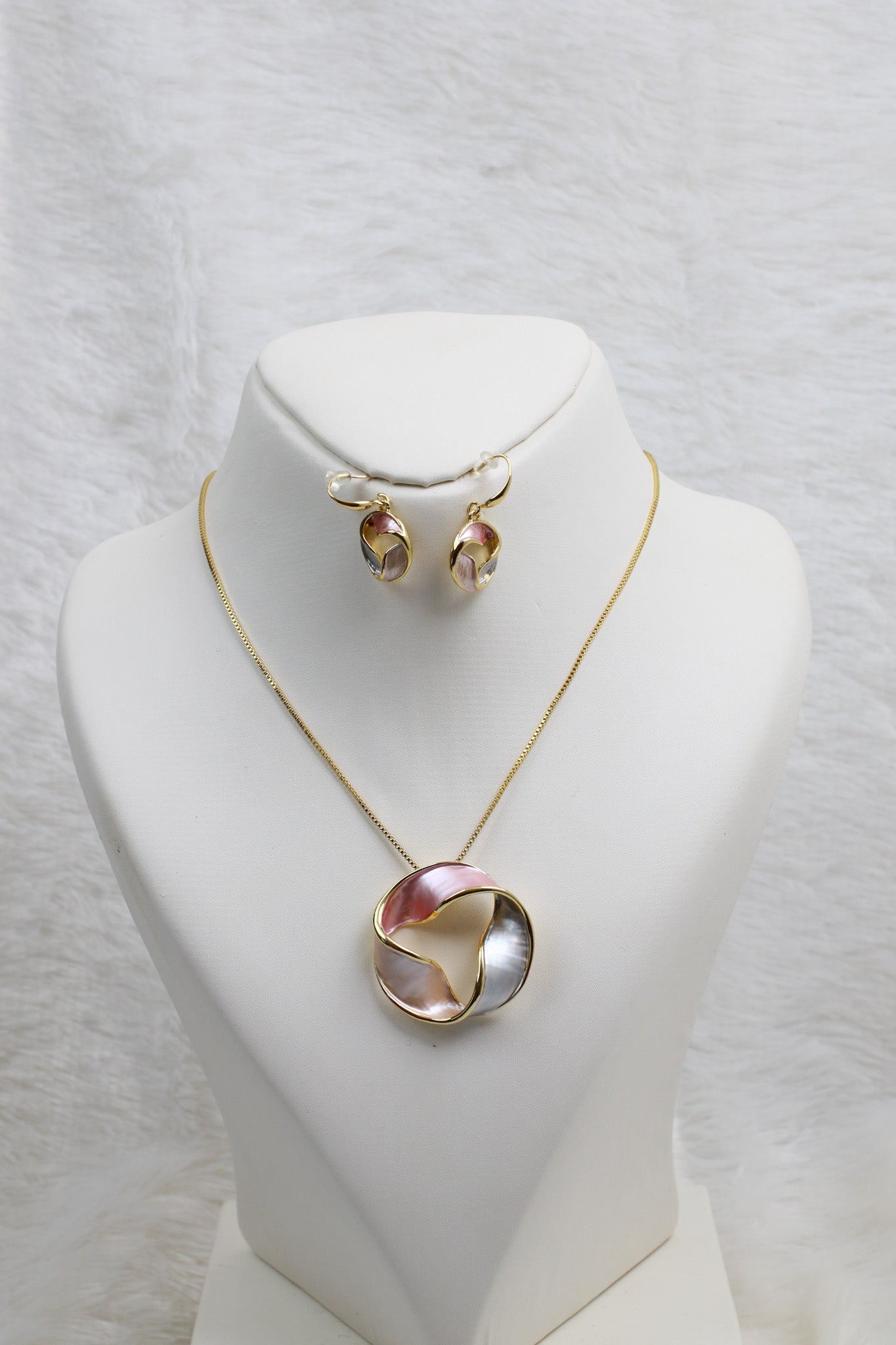 Trio Wave Circle Pendant Set - Pink, Rose & Silver Enamel | Luxury Long Lasting Pendant Set