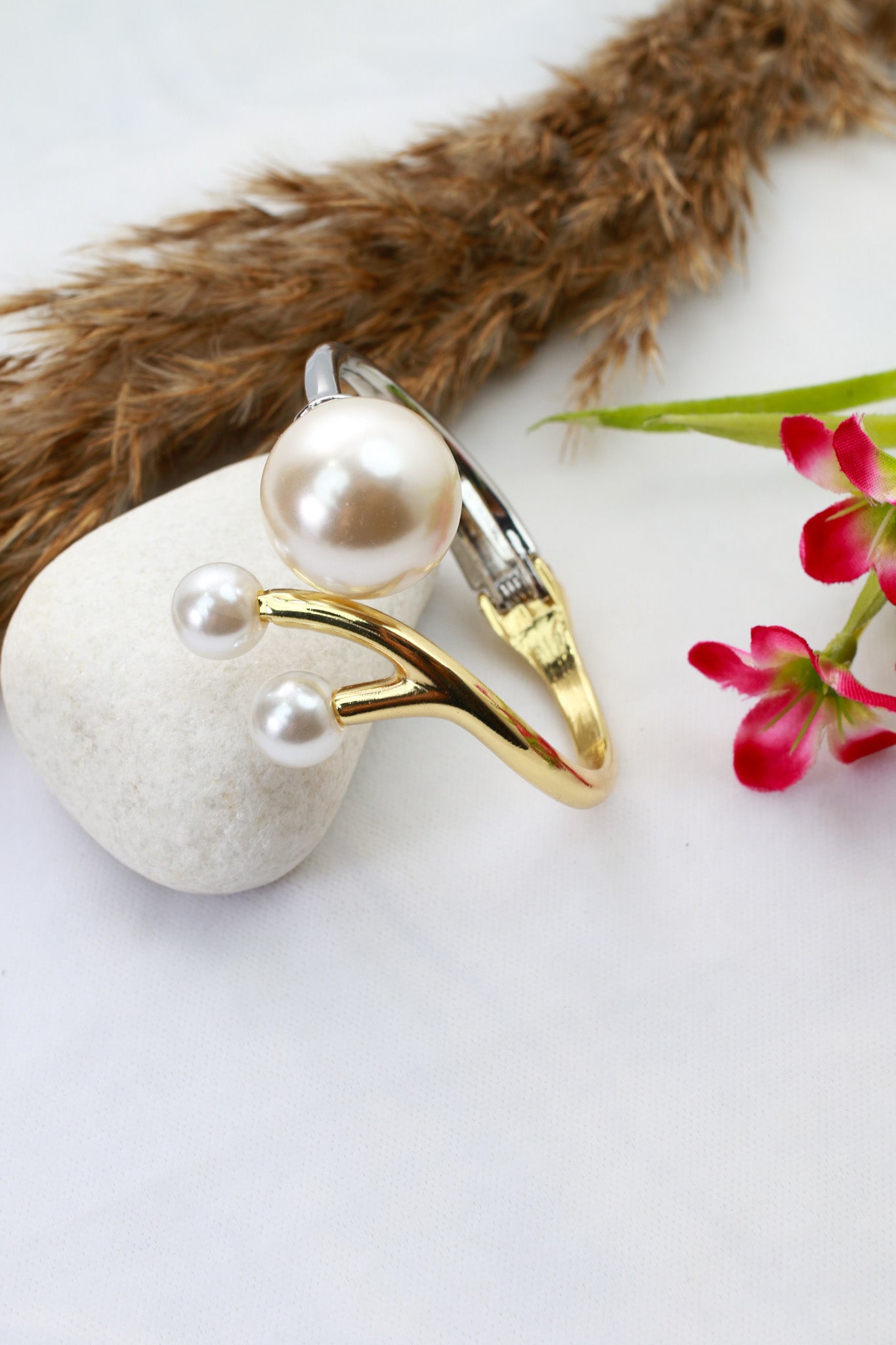 Anti-Tarnish Two-Tone Branch Pearl Bracelet – Modern Gold & Silver Cuff with Freshwater Pearls