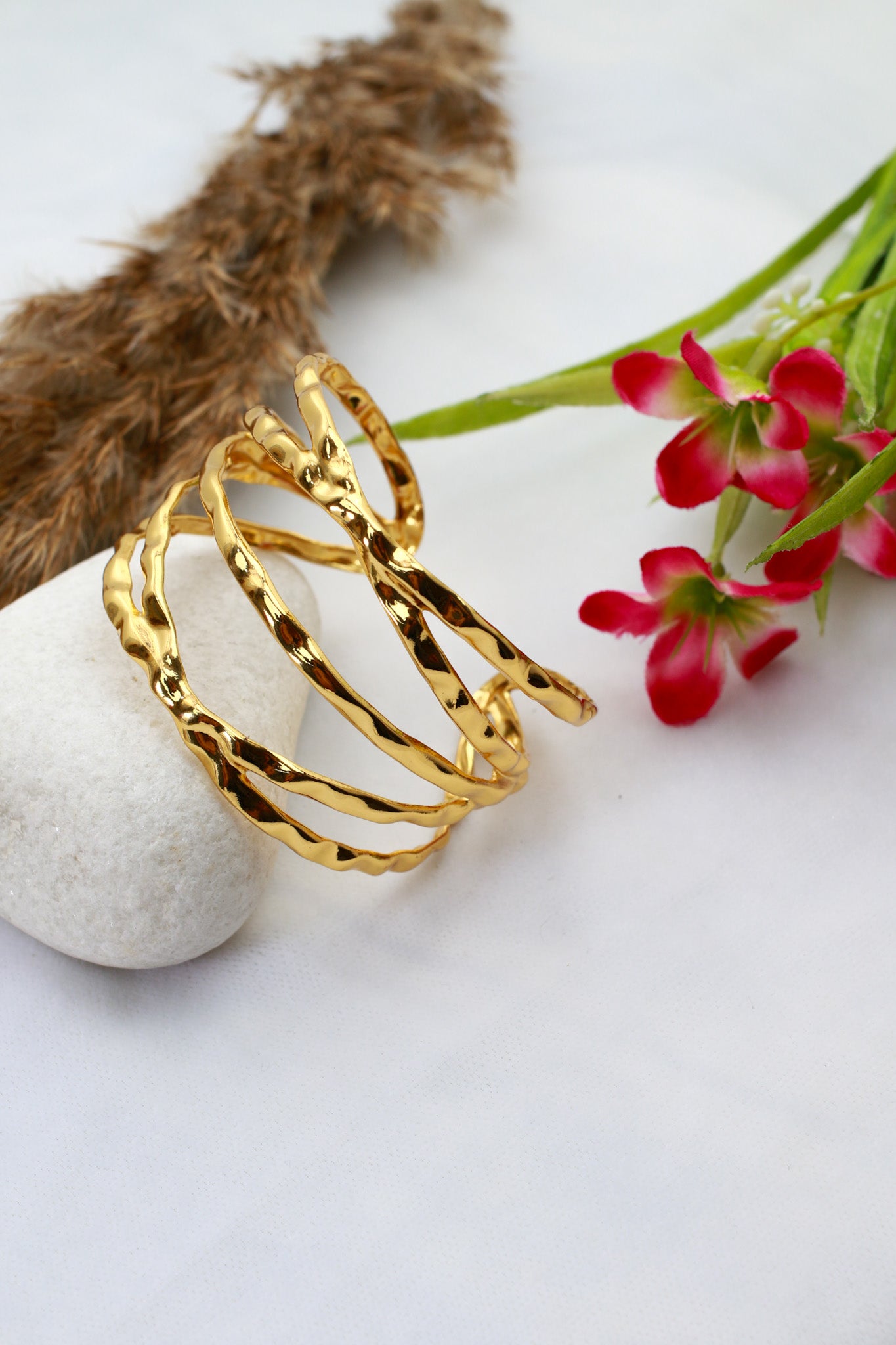 Anti-Tarnish Gold Hammered Multi-Band Cuff Bracelet – Sculptural Stainless Steel