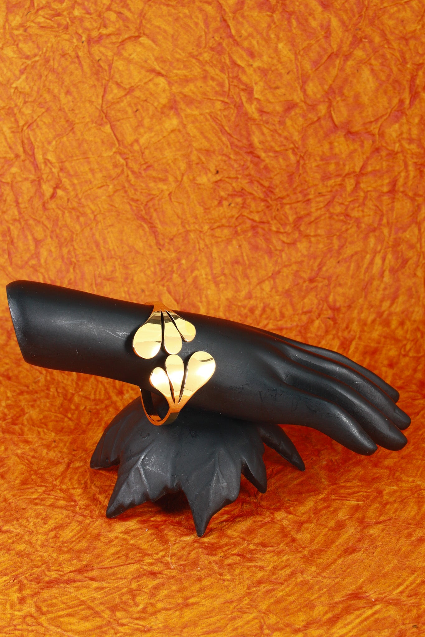 Anti-Tarnish Stainless Steel Bracelet — Gold Polished Leaf Cuff