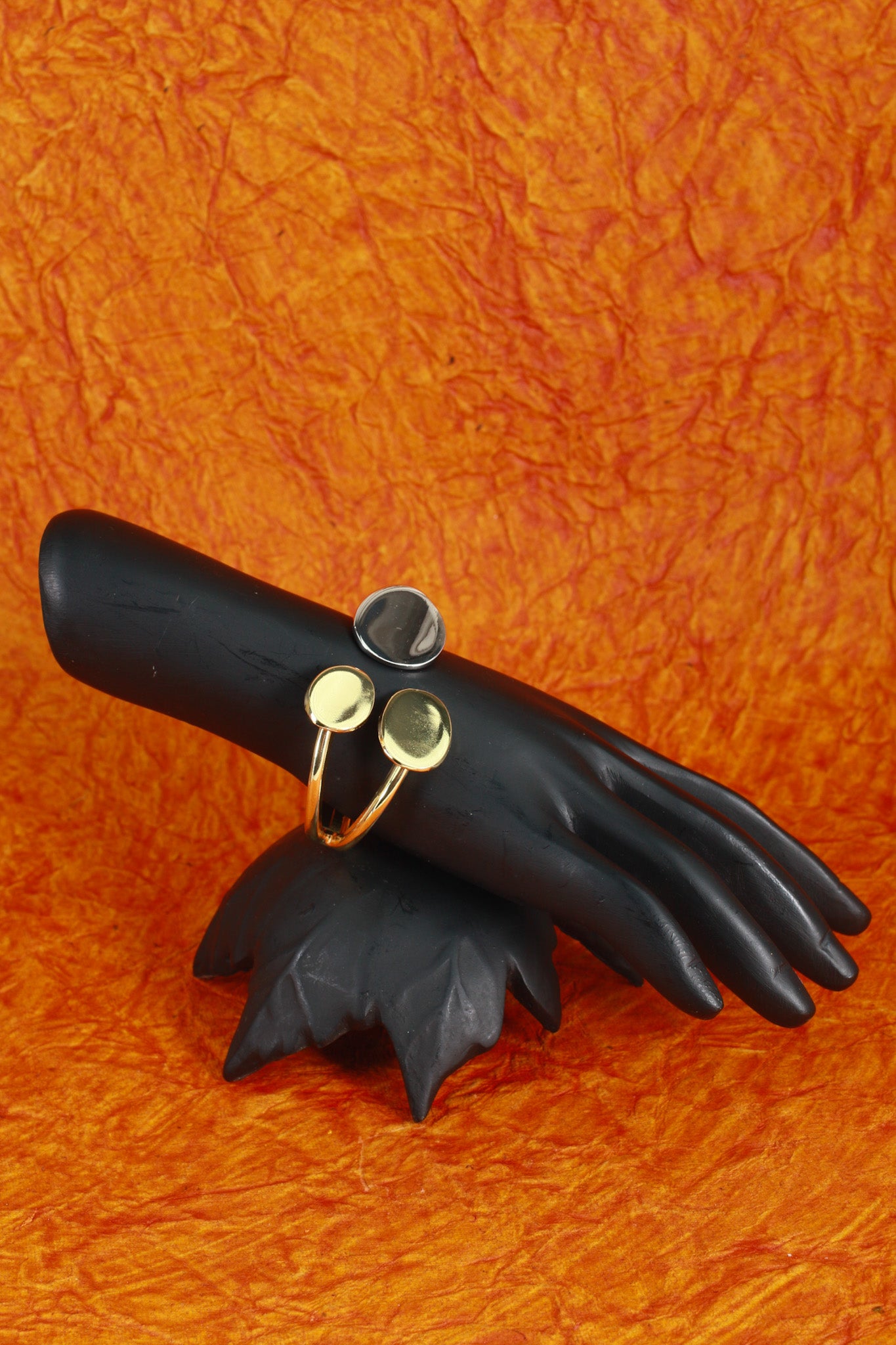 Anti-Tarnish Two-Tone Geometric Disc Cuff Bracelet – Modern Stainless Steel Design