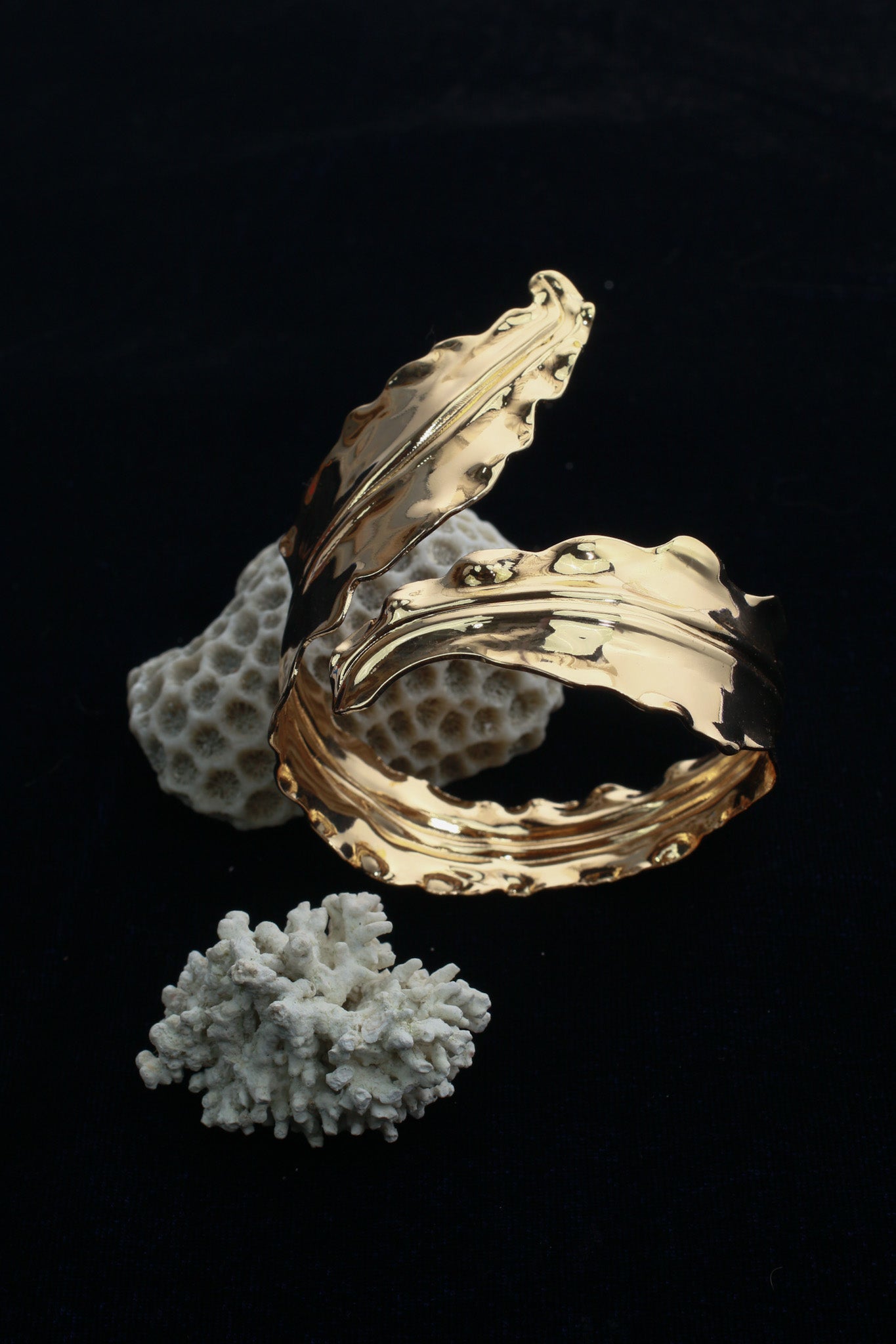Anti-Tarnish Gold Sculpted Leaf Cuff Bracelet – Textured Statement Design