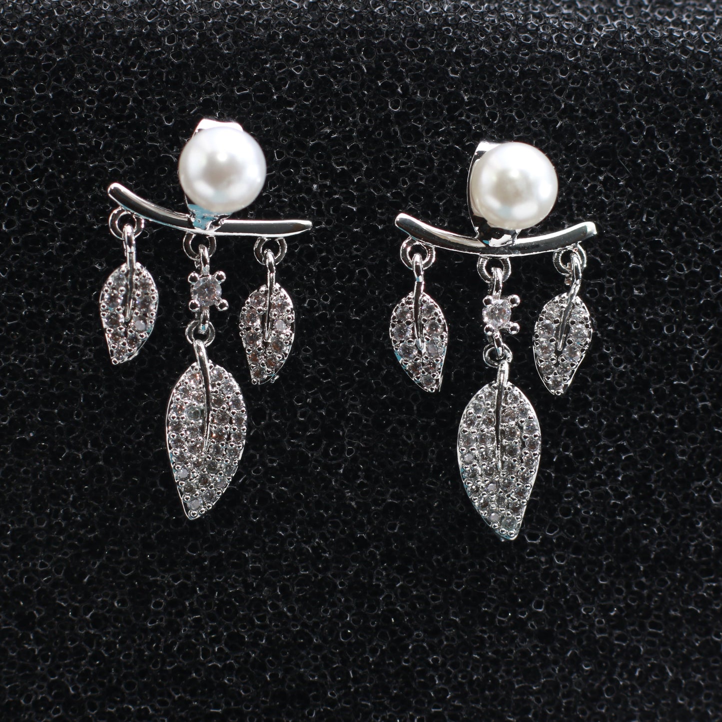 Pearl Leaf Dangling Earrings