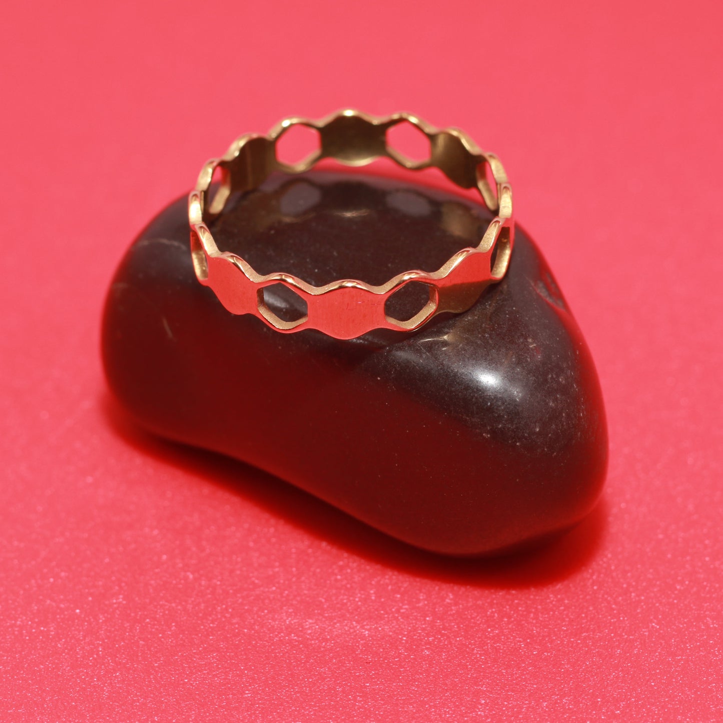 Honeycomb Patterned Gold Ring