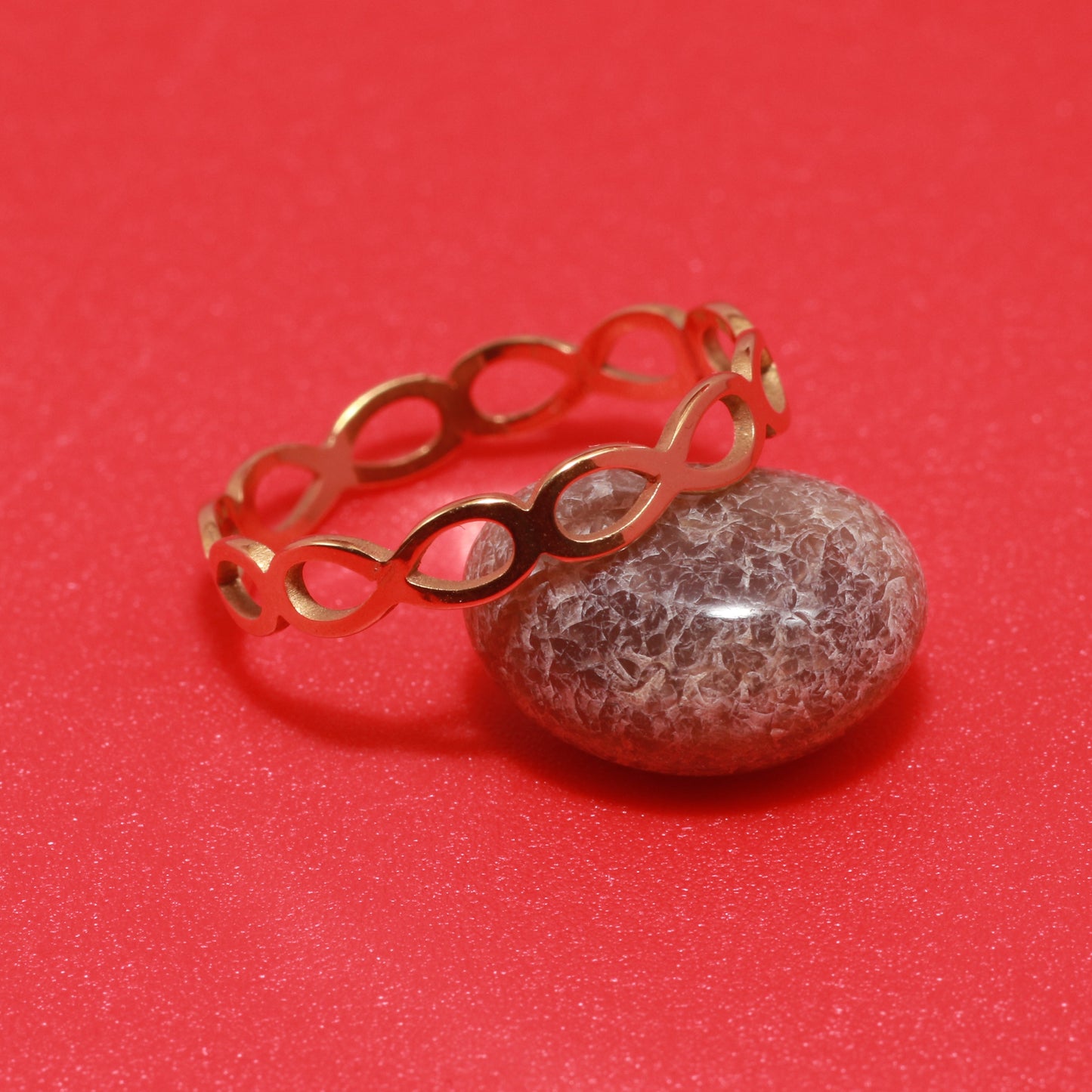 Minimal Infinity Band Ring in Gold