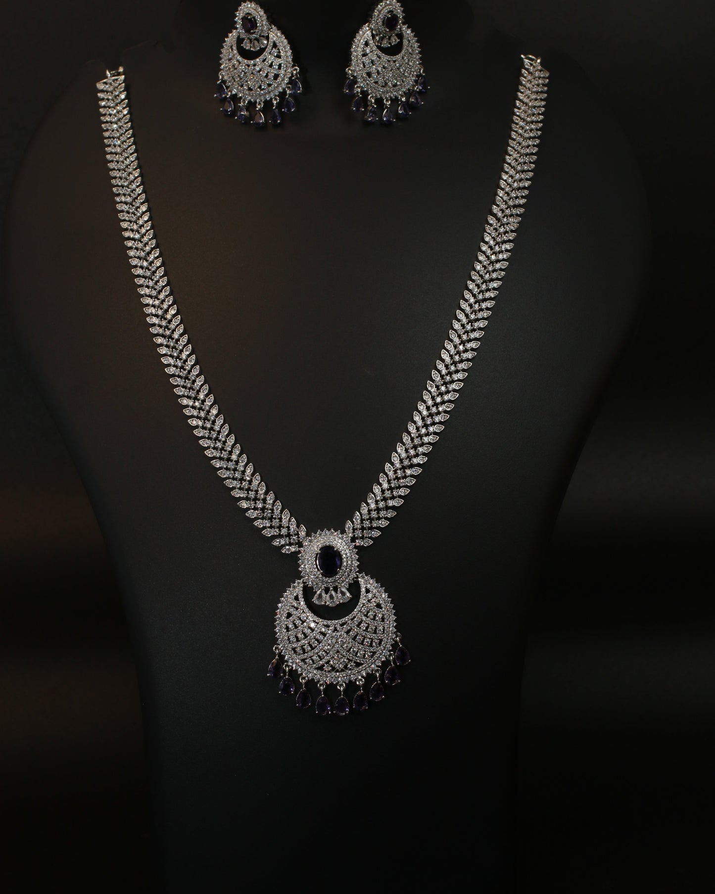Sapphire Moon Fan AD Necklace Set