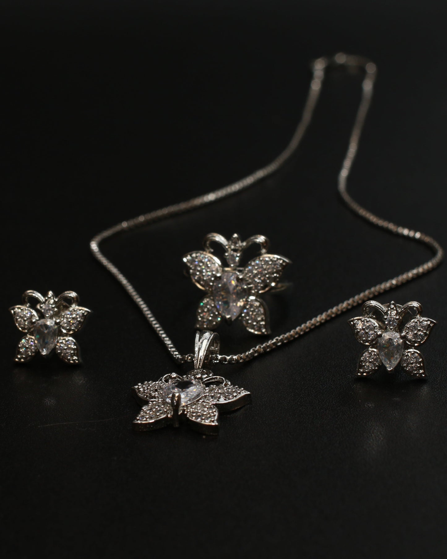 Butterfly Pendant Ring Set