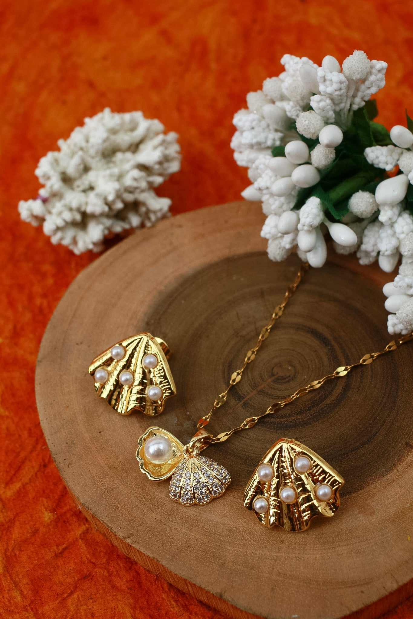 Scallop shell pendant necklace and matching stud earrings set, gold tone – additional angle