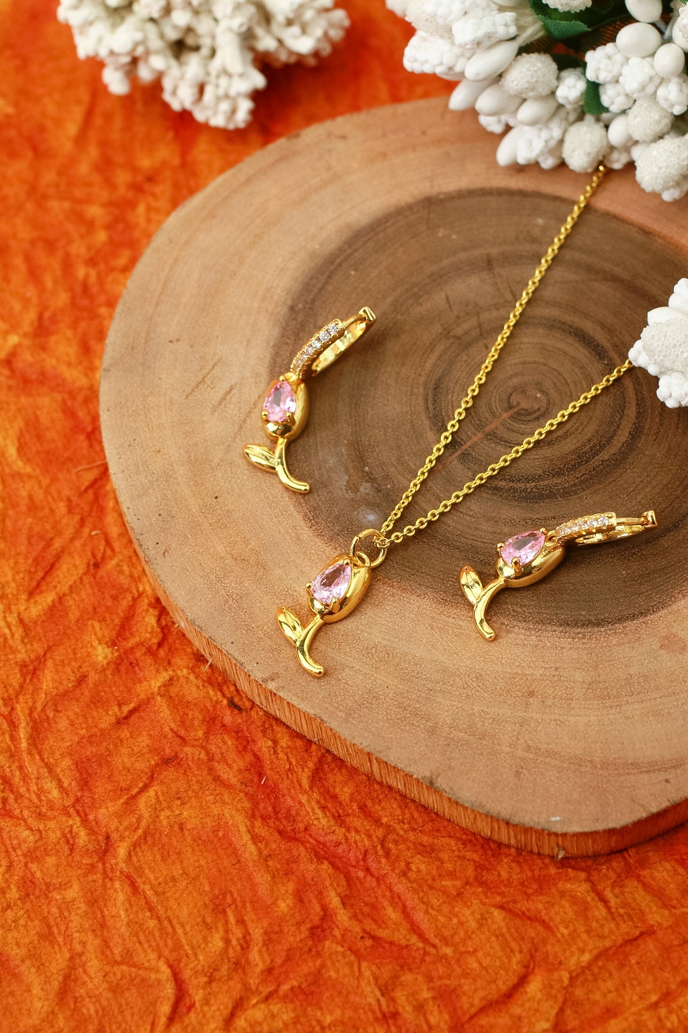 Tulip zircon pendant necklace and matching drop earrings set, 18K gold plated – full length view