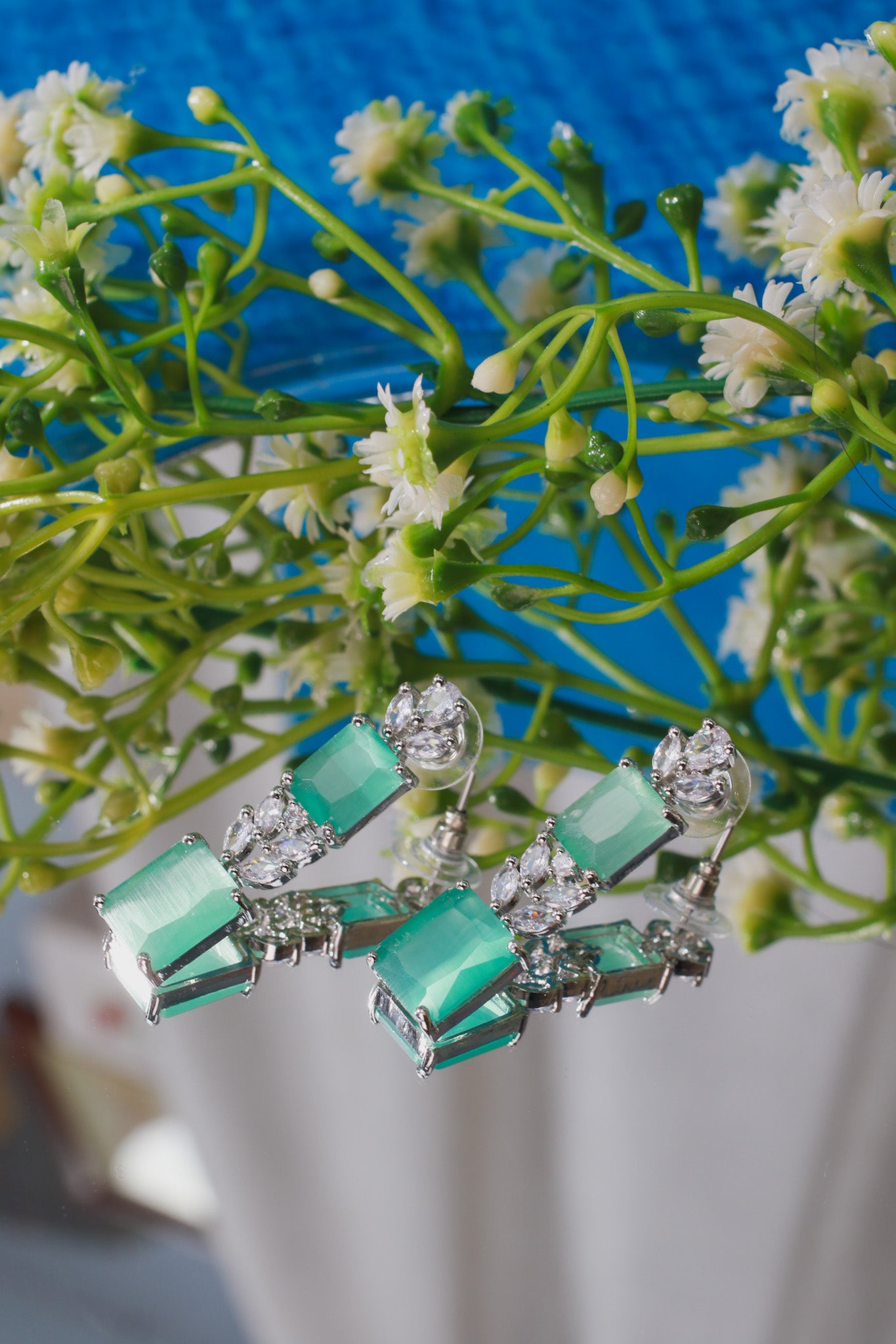 Aqua Block Elegant Diamond Necklace Set