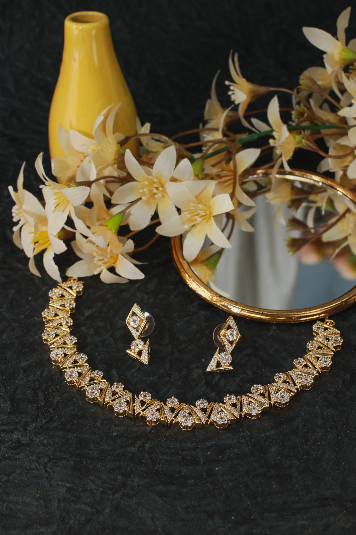 Golden Zigzag Floral AD Necklace Set