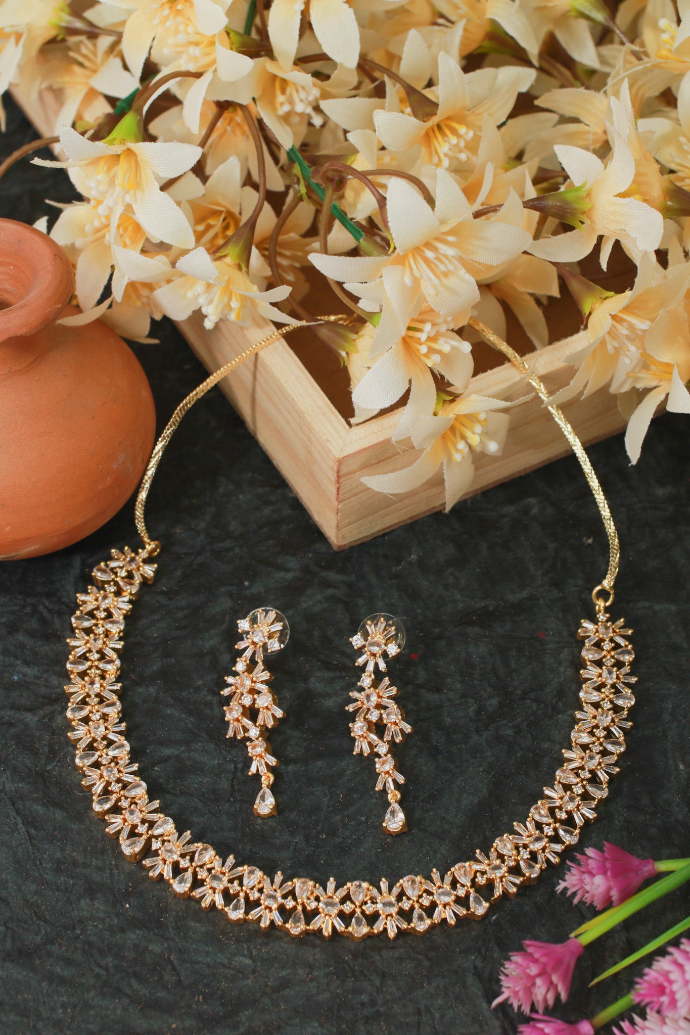 Sunburst Leaf Gold Necklace Set