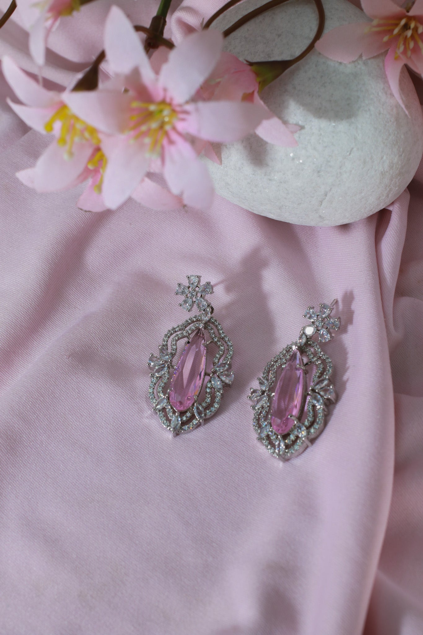 Regal Violet Elongated Necklace Set