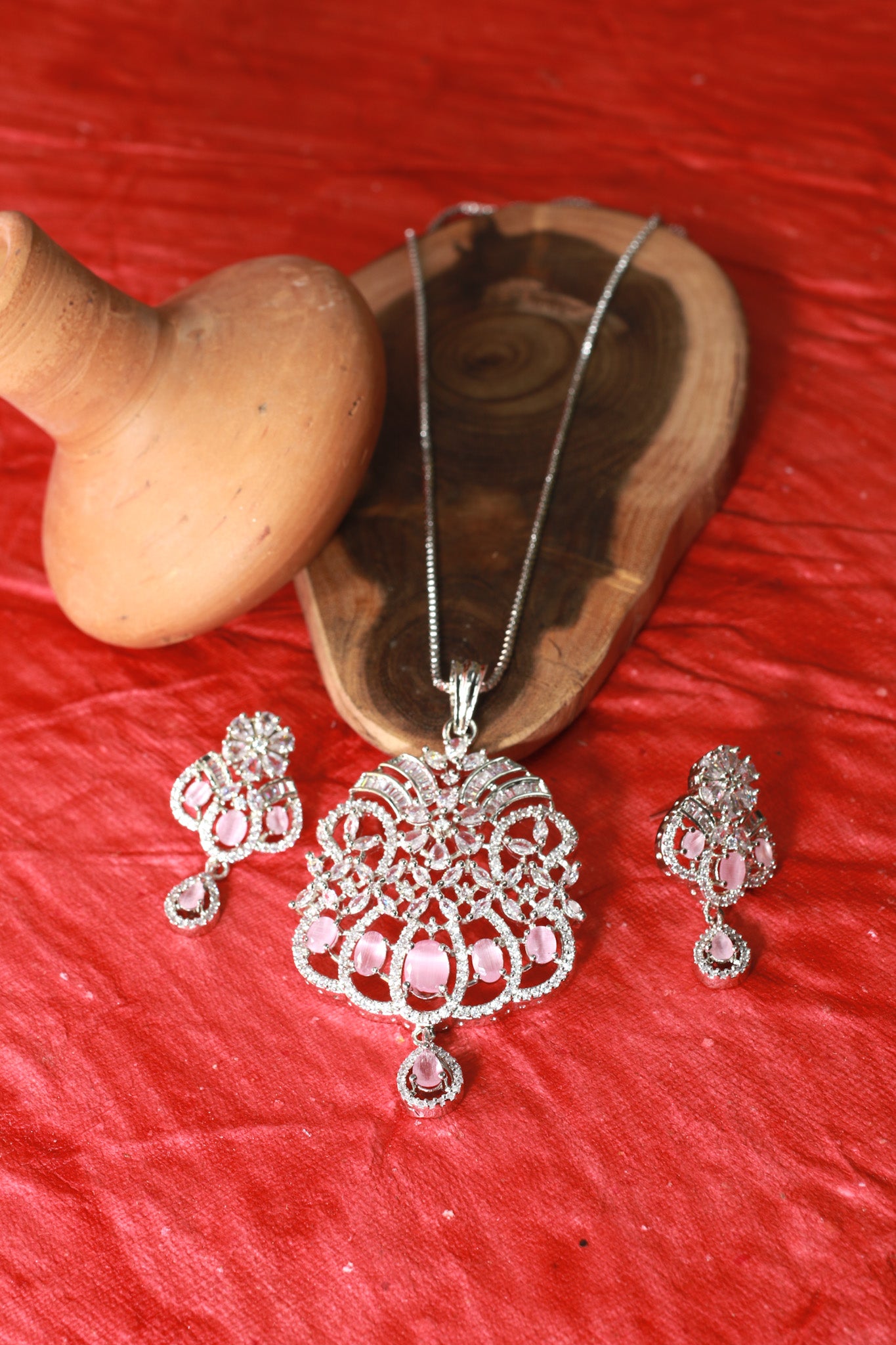 Pastel Pink Victorian Pendant Set