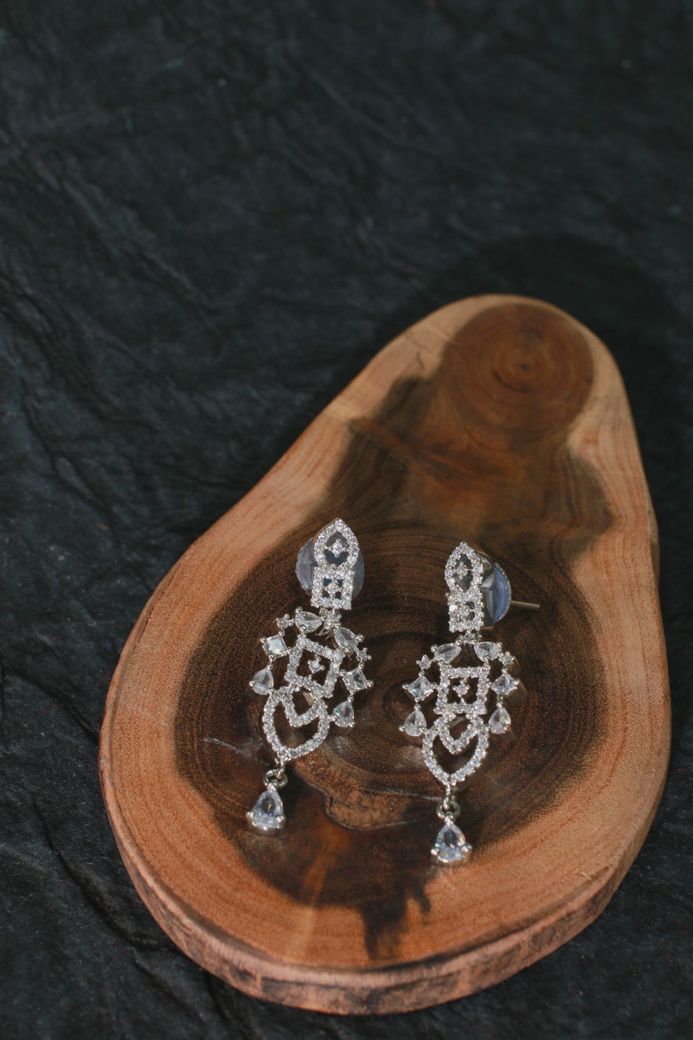 Silver-Plated Stone Choker Set with Drop Earrings