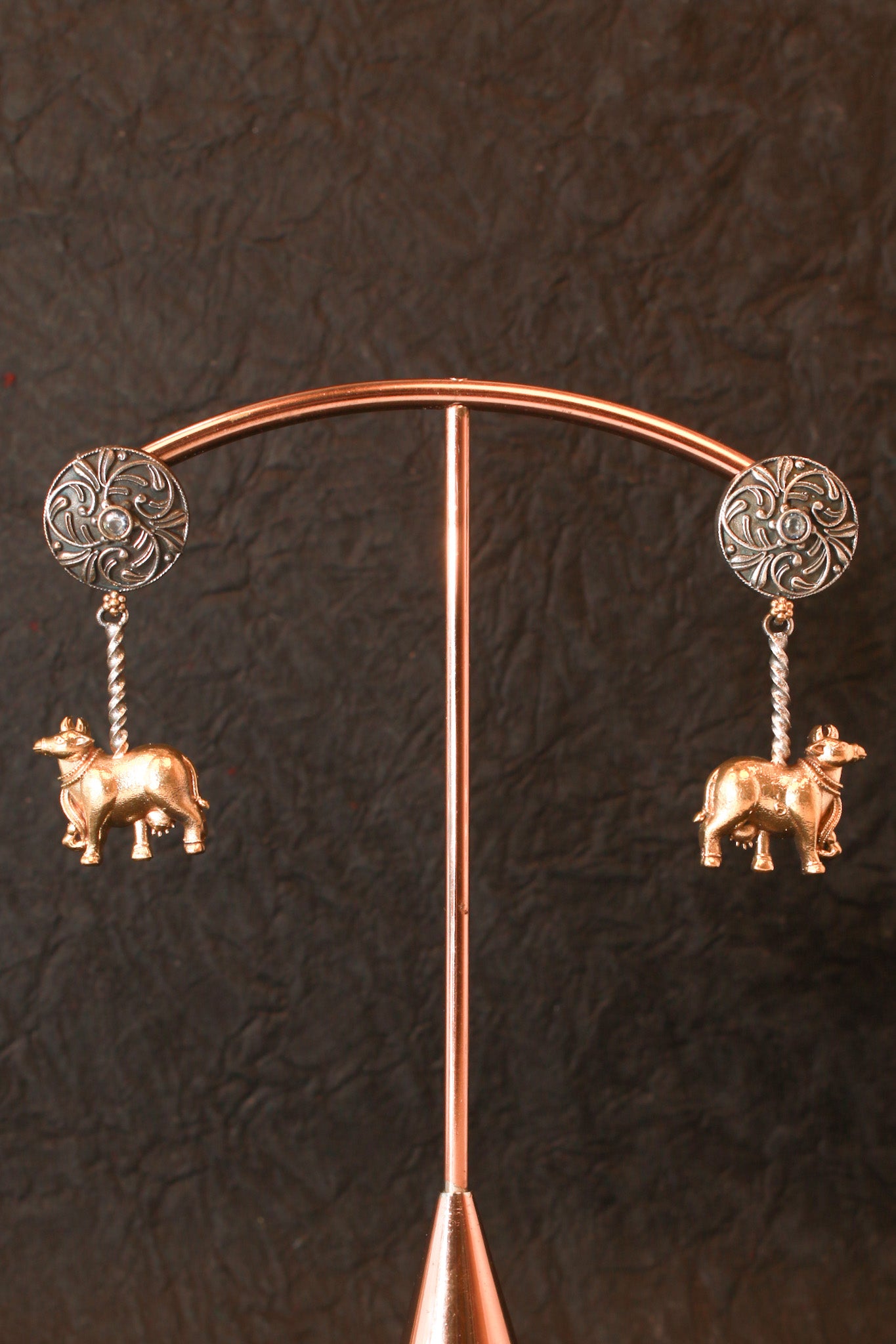 Traditional Silver Replica Pendant Necklace Set with Earrings for Women