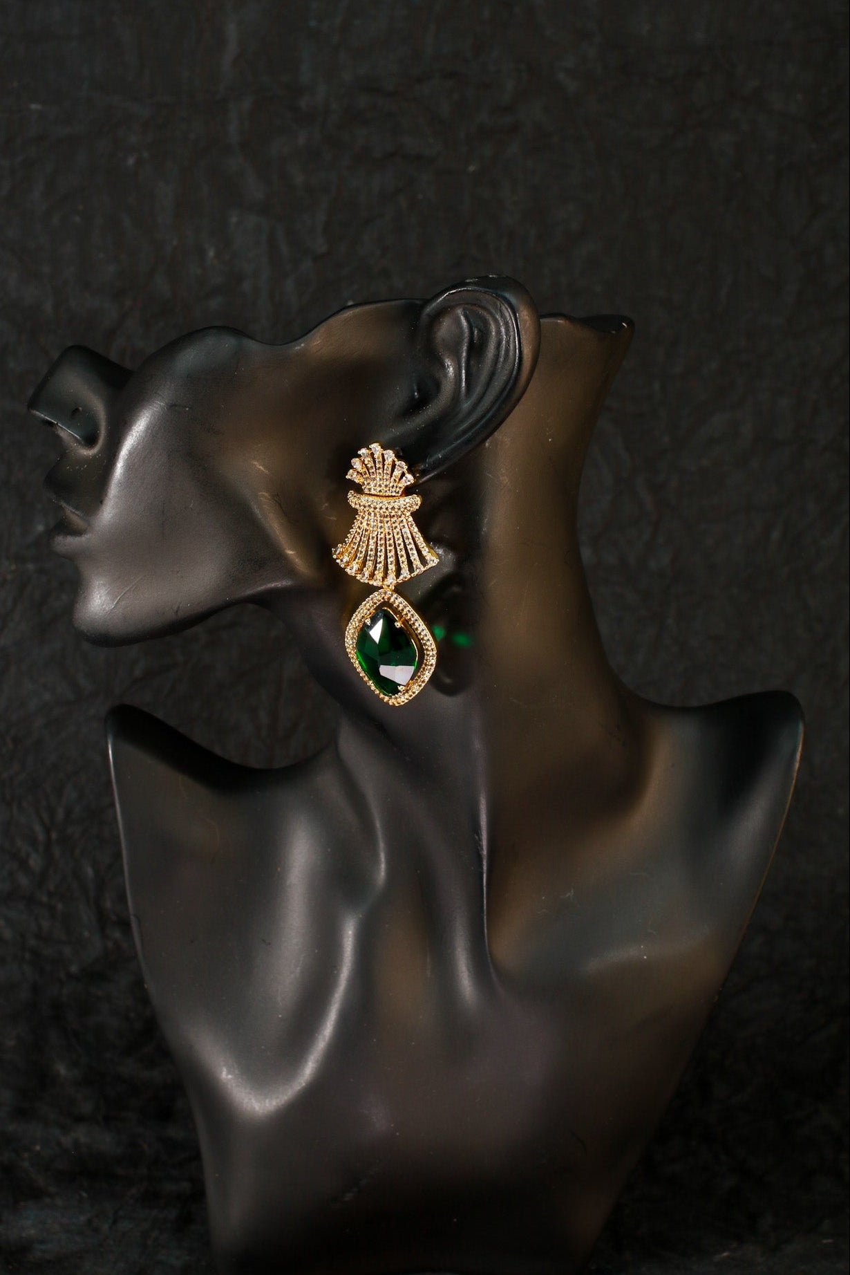 Emerald Green Diamond-Cut AD Earrings with Fan Top