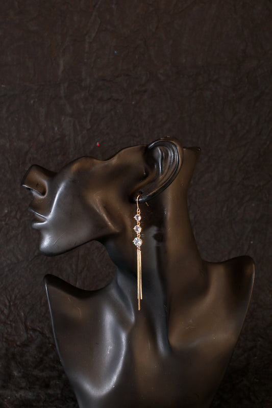 Crystal Chain Drop Earrings – Elegant Gold & CZ Design