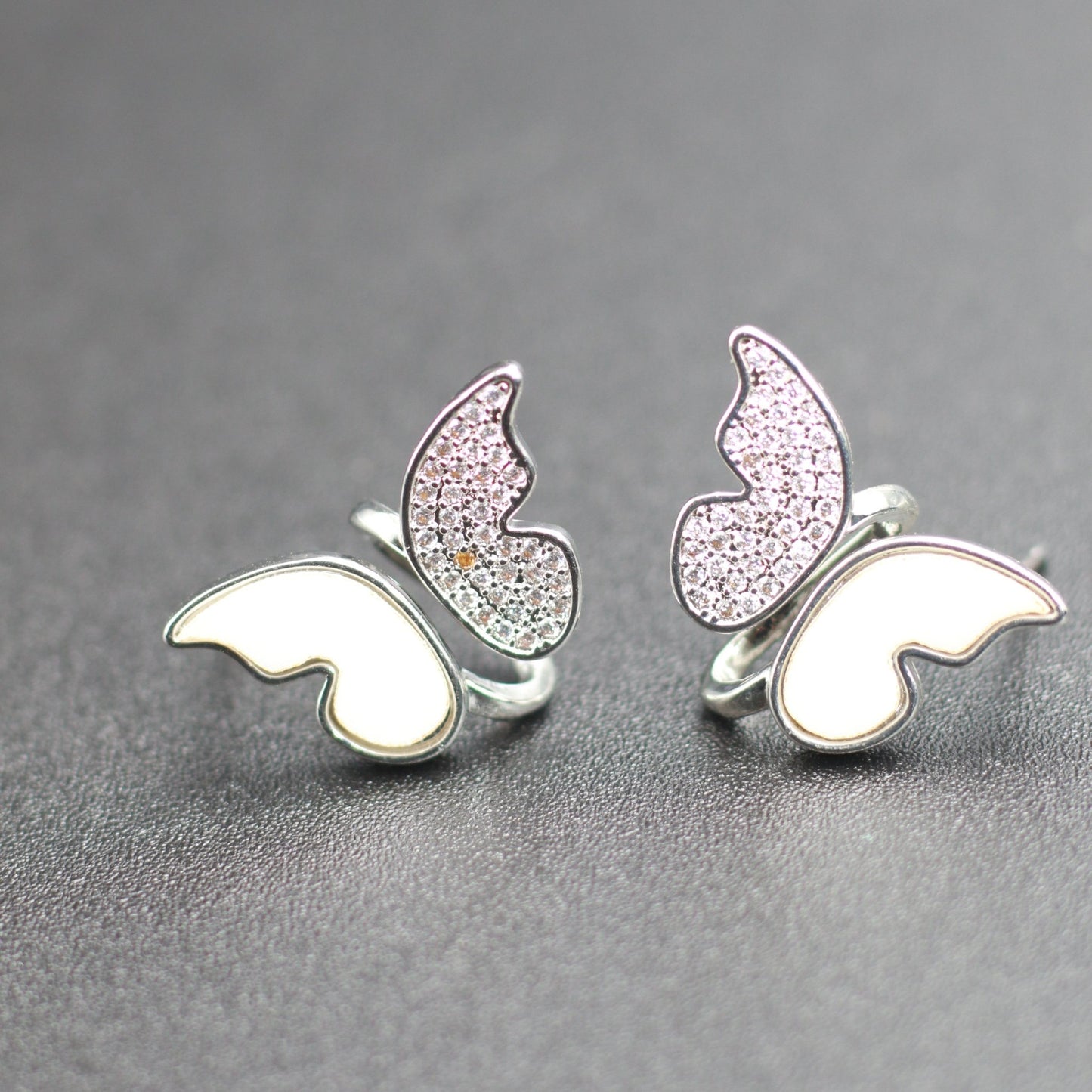 Angel Wings Heart Stud Earrings - Maxiblink