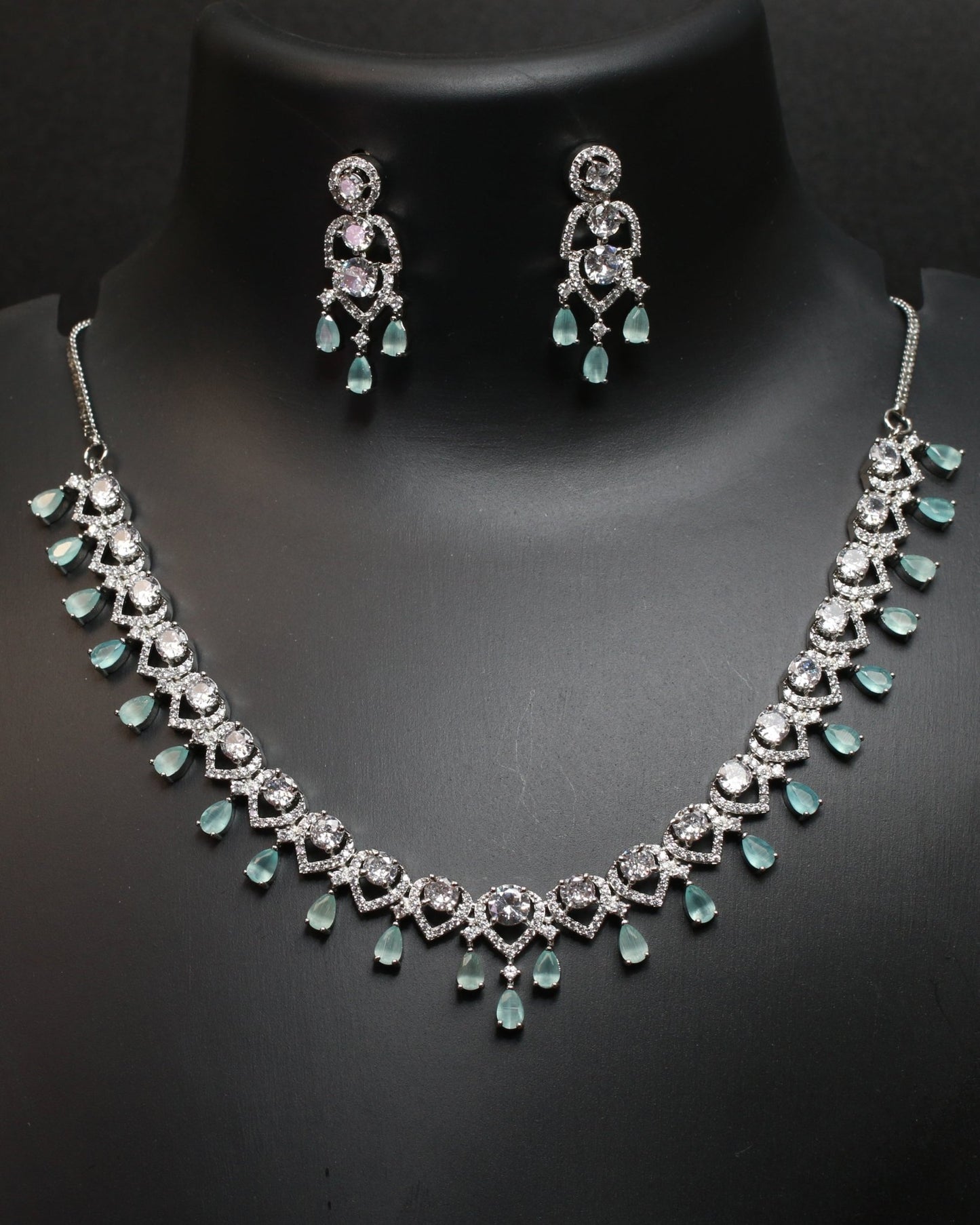 Aqua Droplet Diamond Necklace Set - Maxiblink