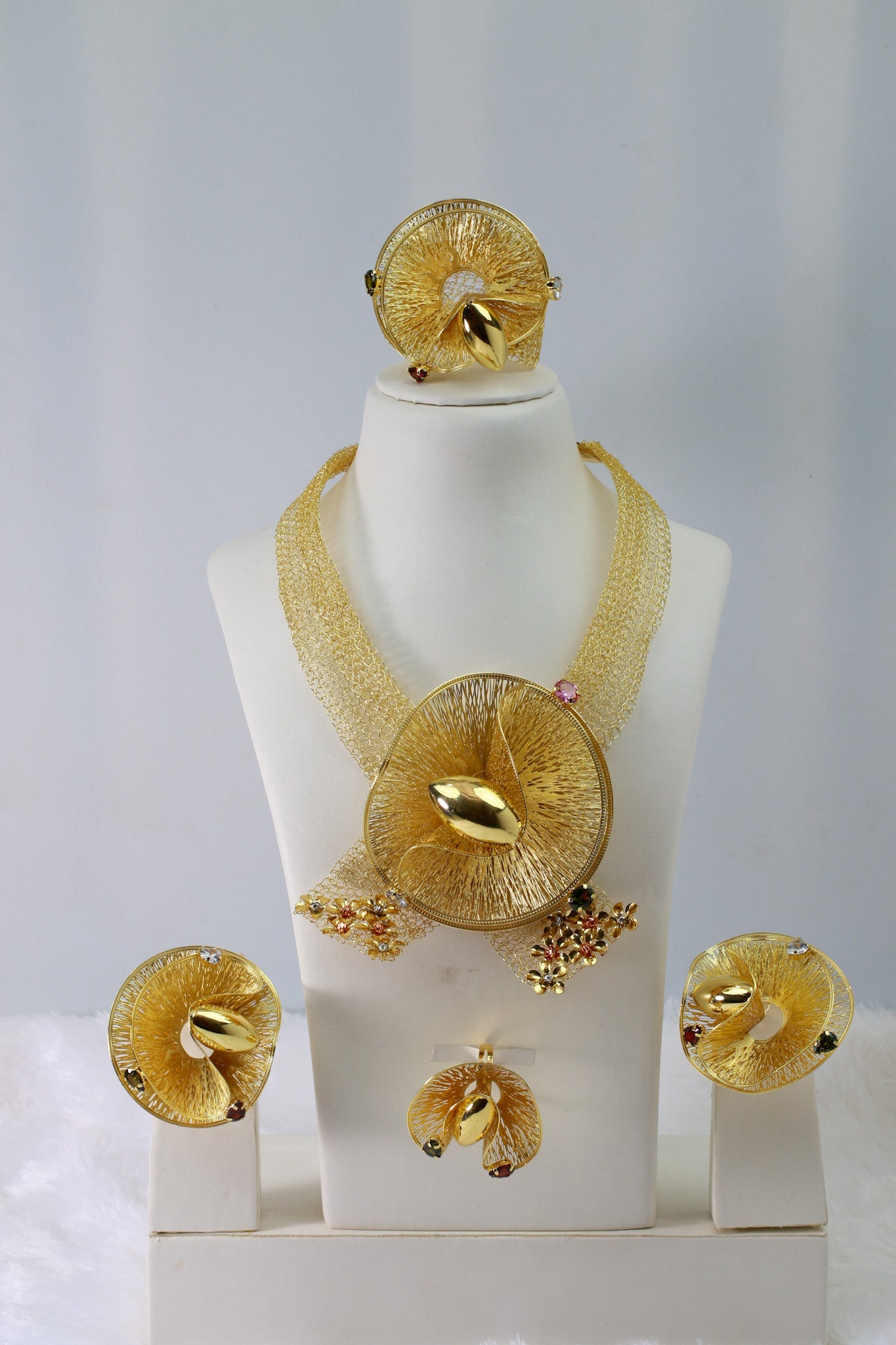 Gold Plated Mesh Circle Statement Jewellery Set with Floral Accent | Anti‑Tarnish - Maxiblink