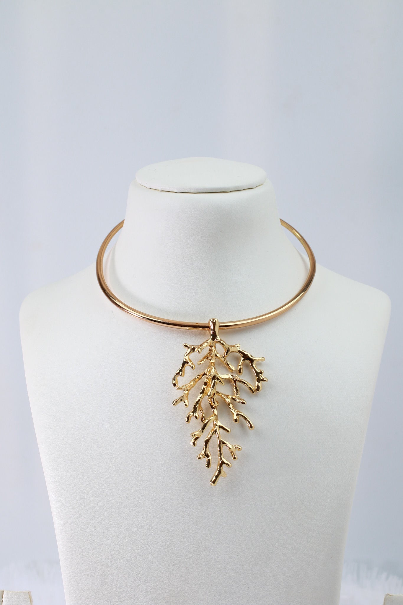 Gold Plated Organic Leaf Branch Pendant Hansli Necklace | Nature Inspired | Anti‑Tarnish - Maxiblink