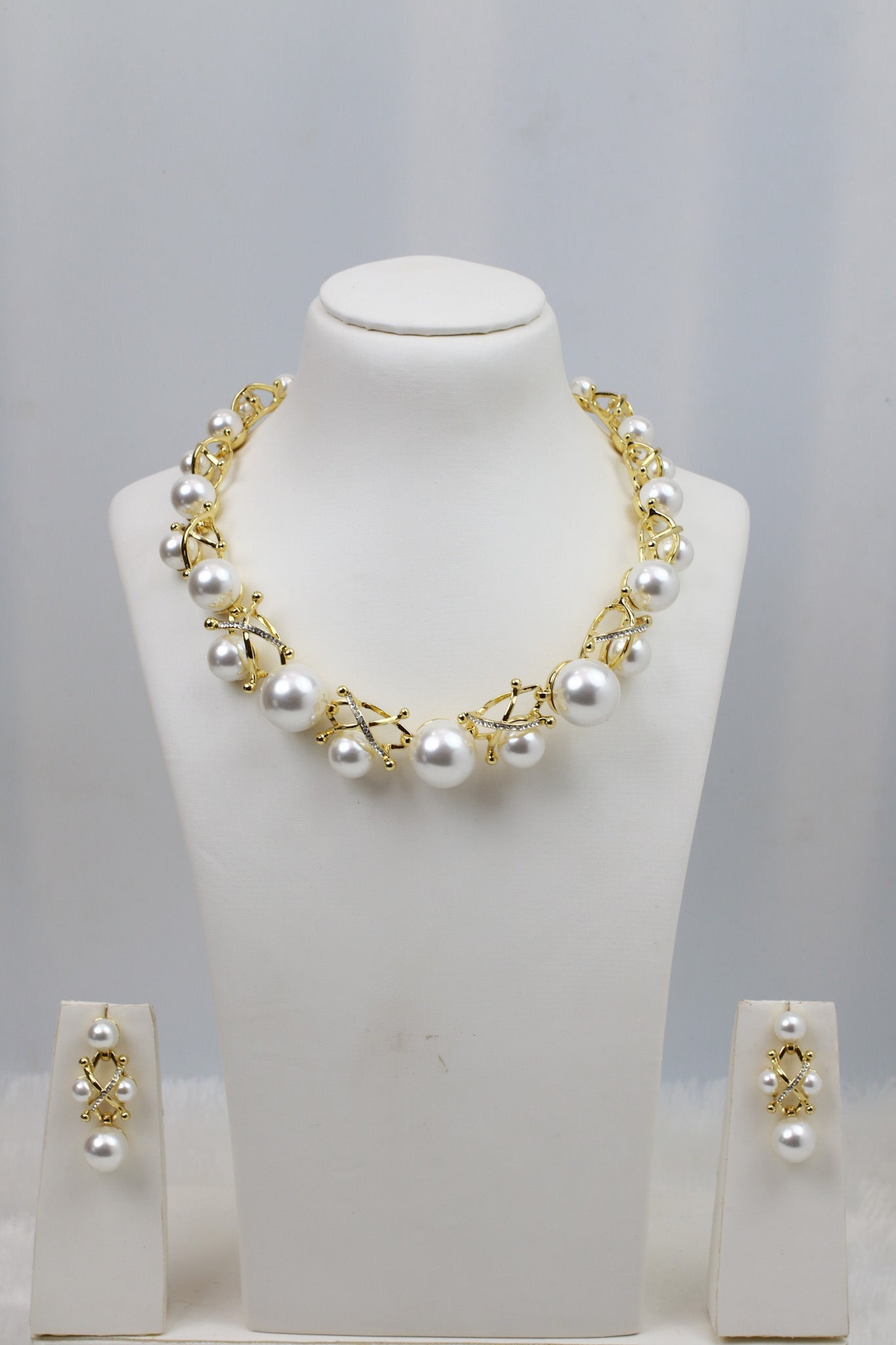 Gold Plated Pearl Cluster AD Necklace Set | Classic White Pearls | Anti‑Tarnish - Maxiblink