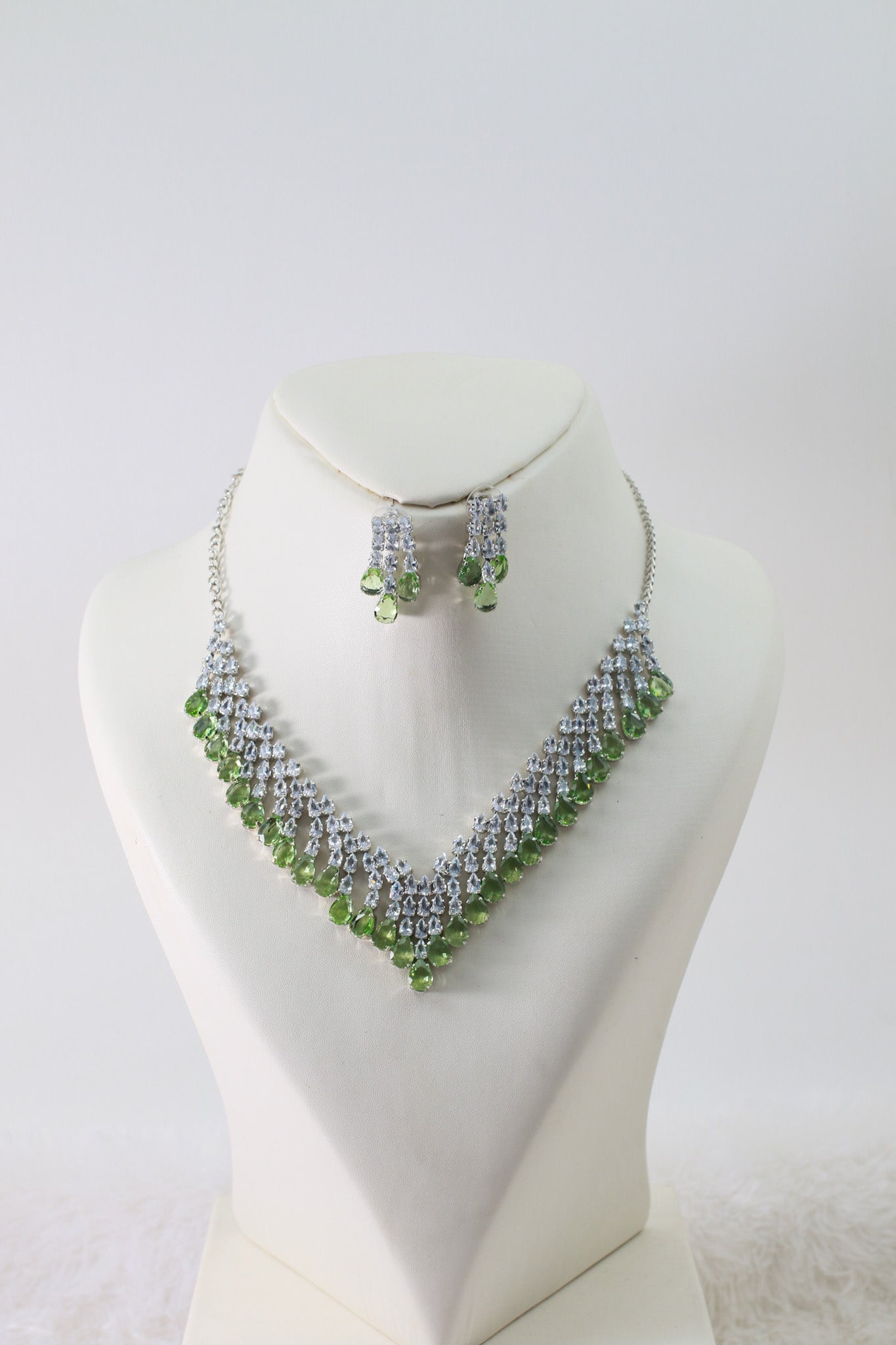 Green Layered Korean Glass Stone Necklace Set | Premium Jewellery - Maxiblink