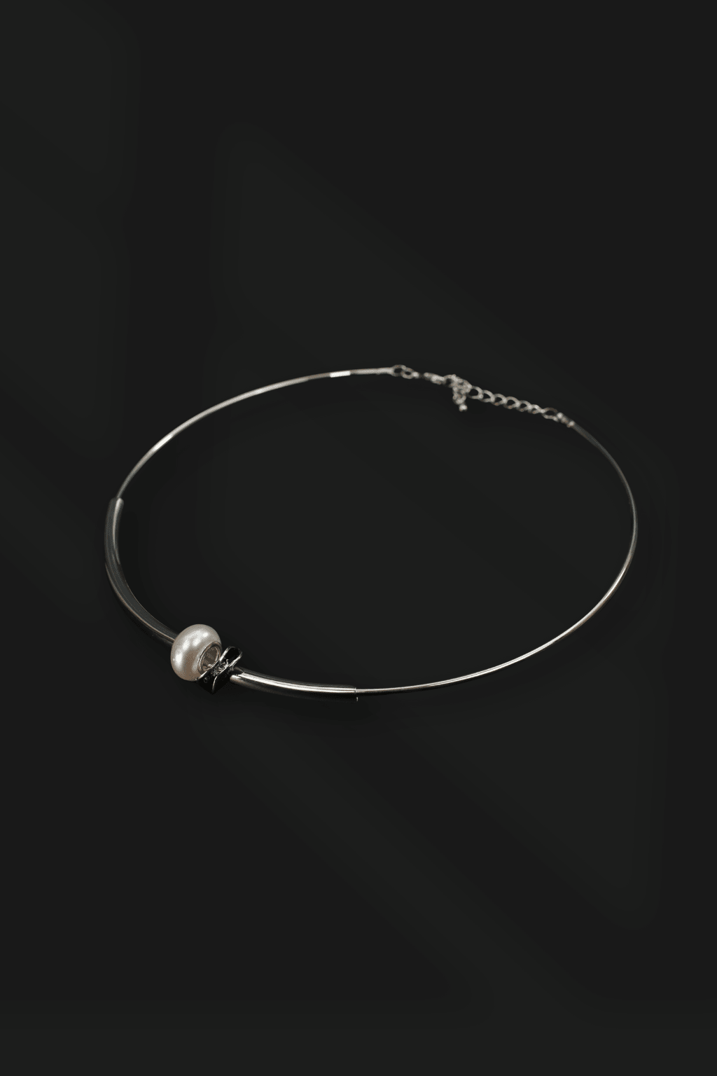 Minimalist Pearl Accent Silver Choker Necklace - Maxiblink
