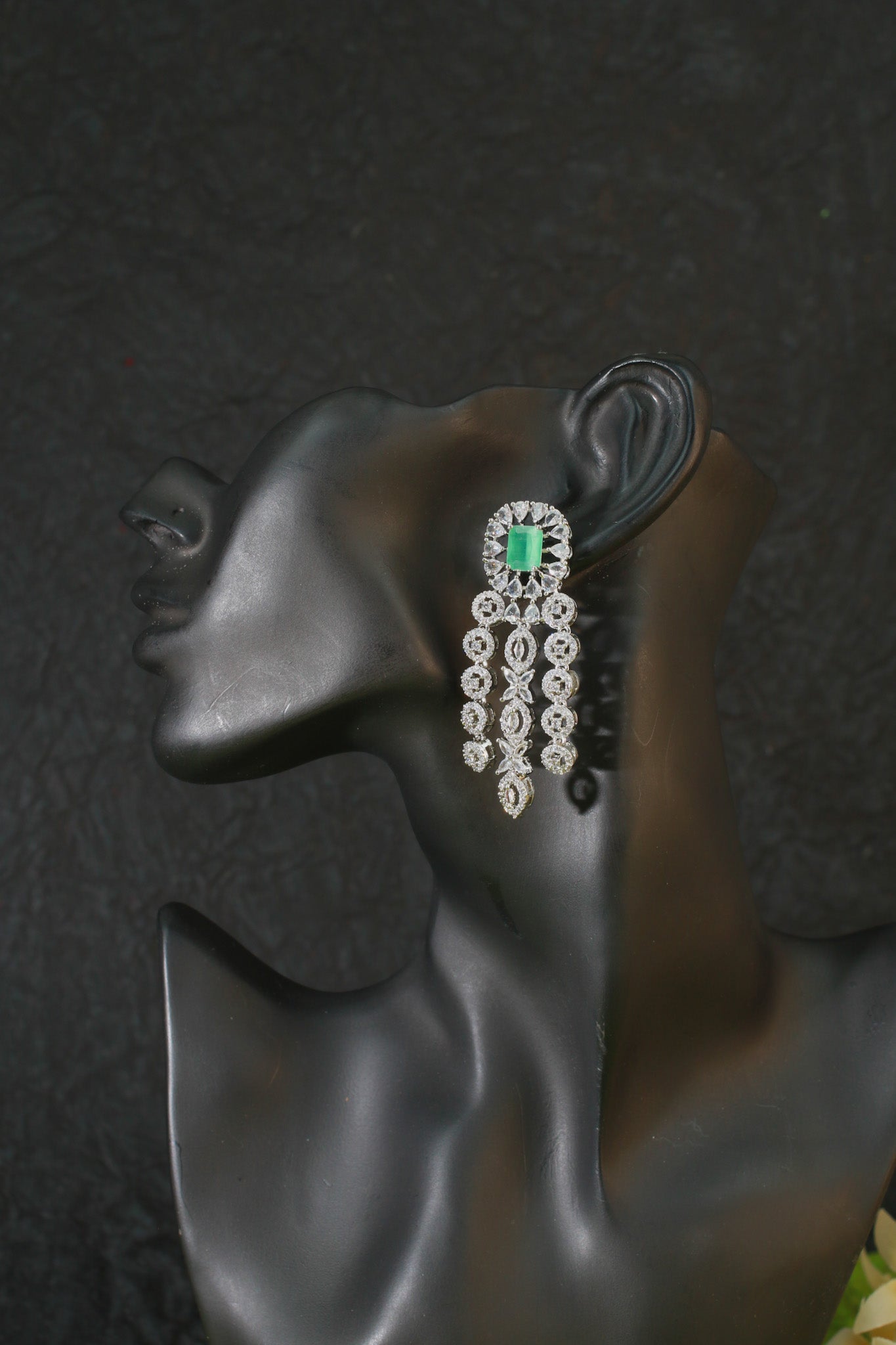 Pastel Mint Layered Diamond Necklace Set - Maxiblink