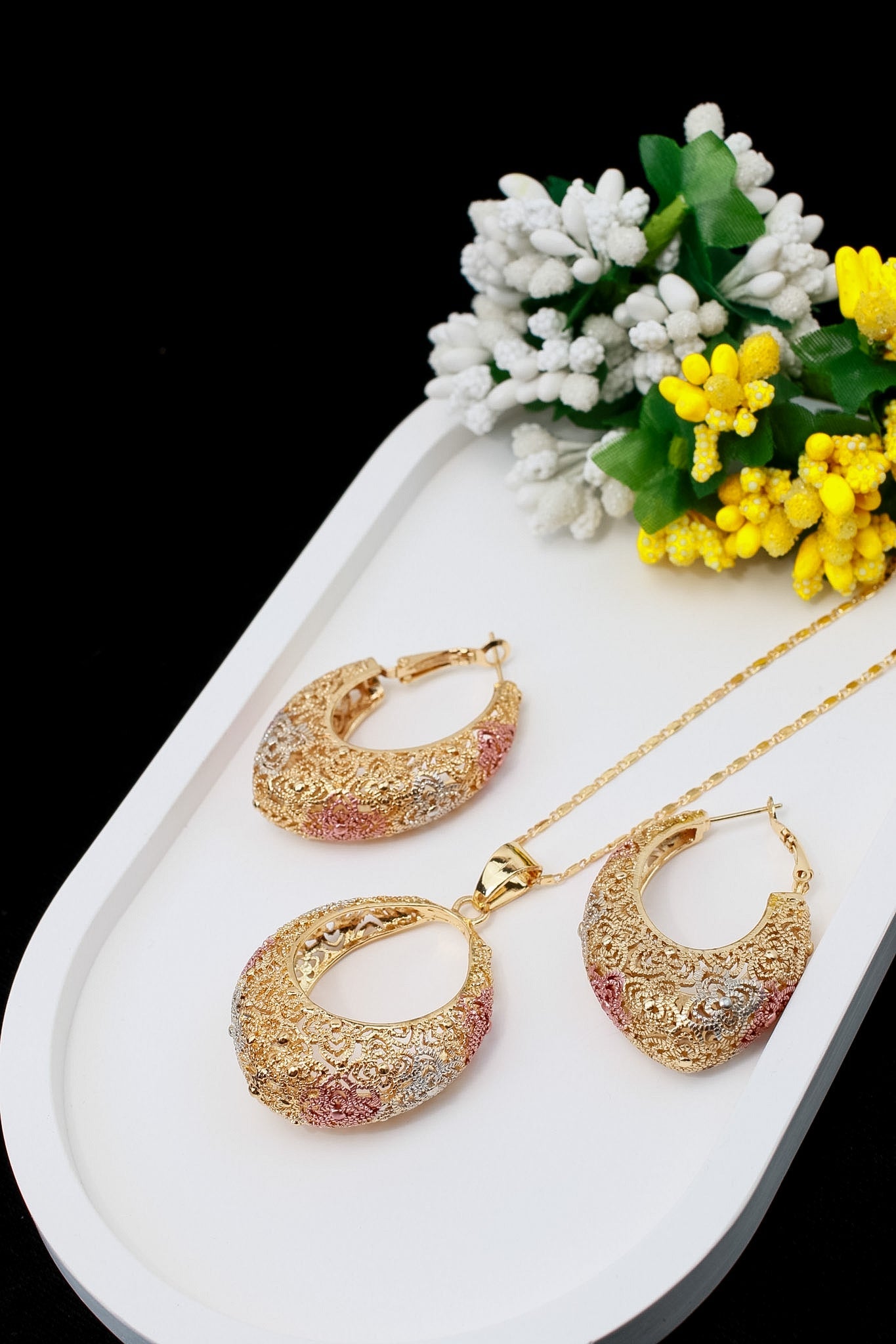 Tri-Tone Filigree Lace Pendant Necklace & Hoop Earrings Set - Maxiblink